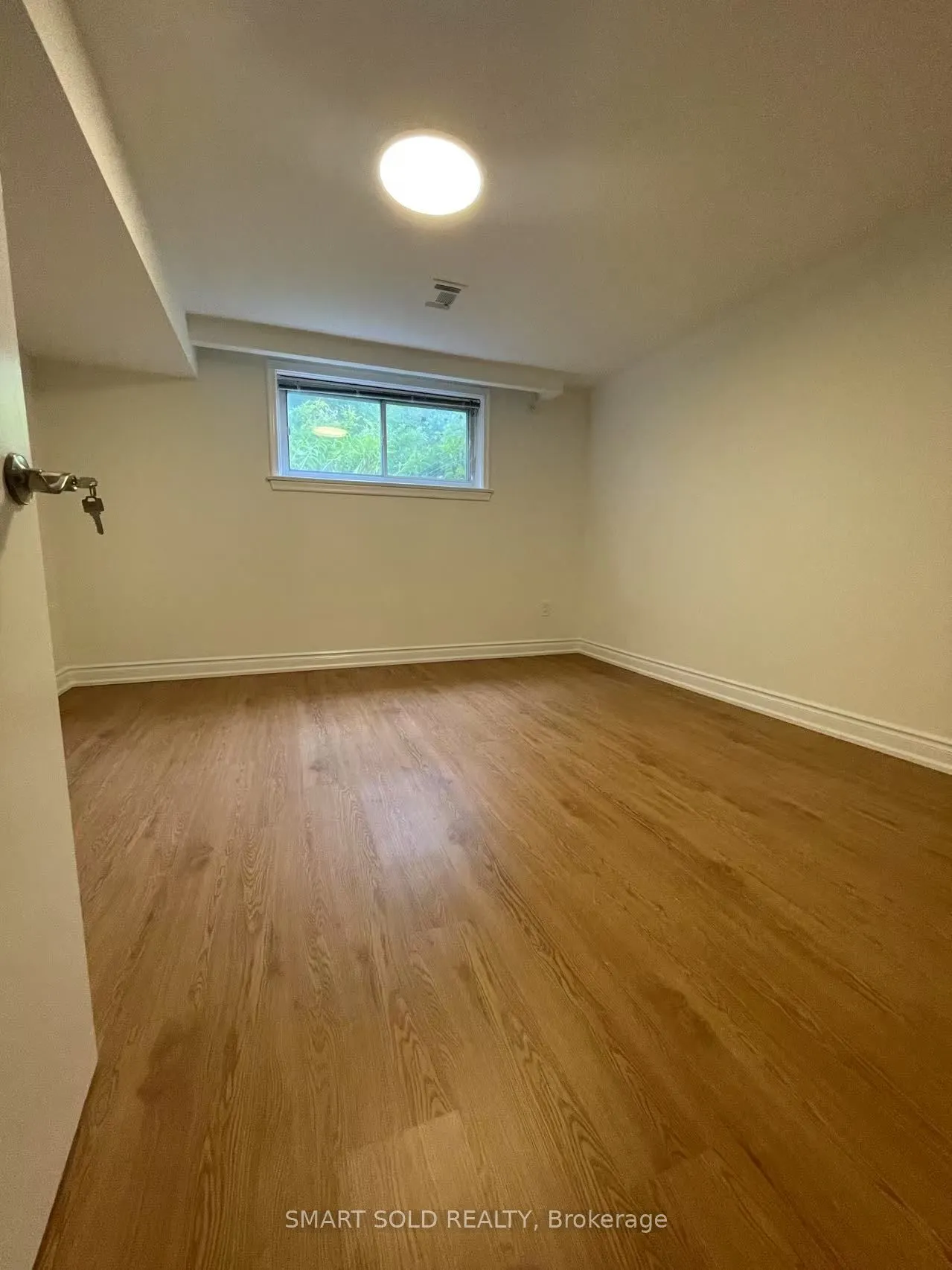 17 Brett Avenue, #BASEMENT