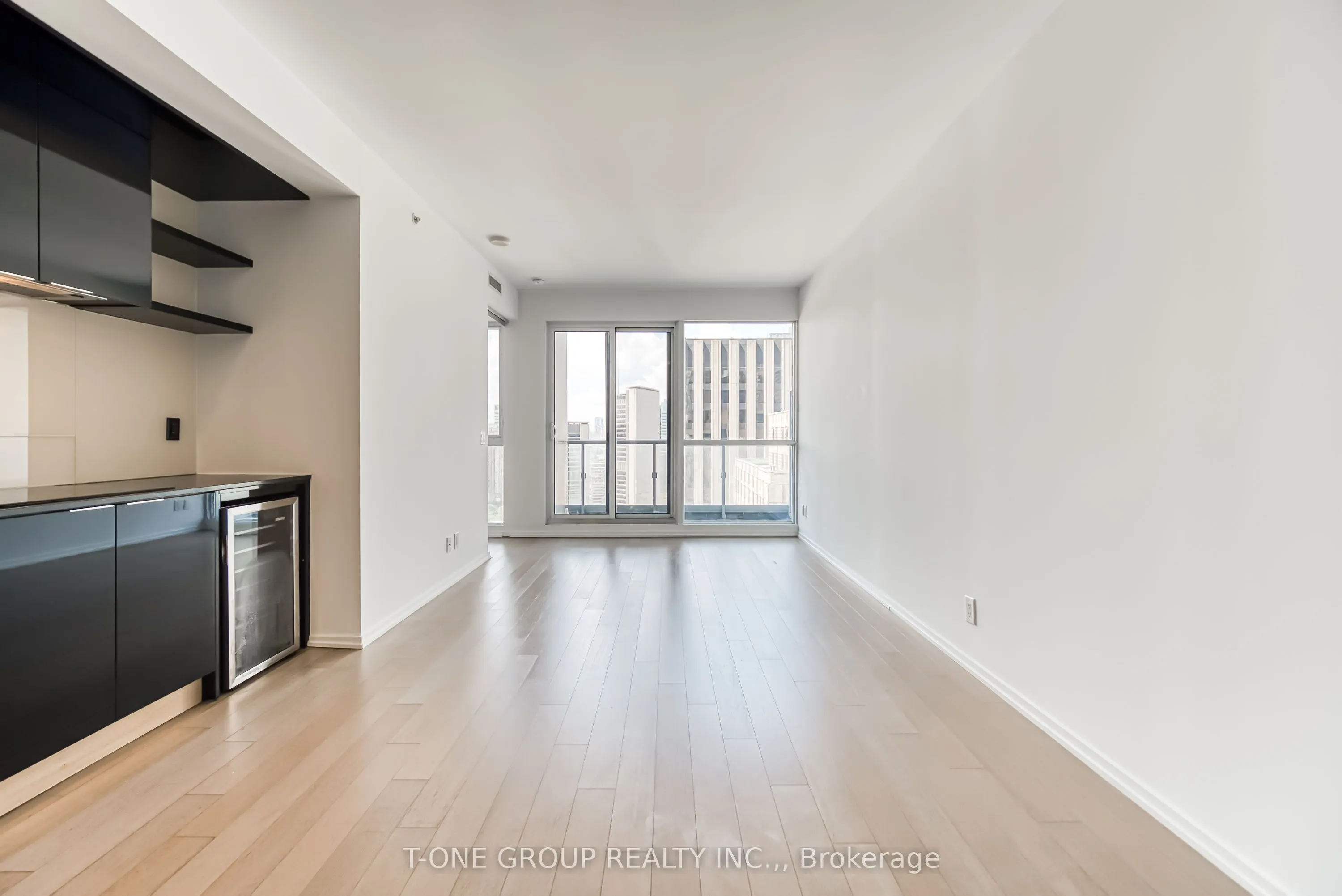 70 Temperance Street, #2501
