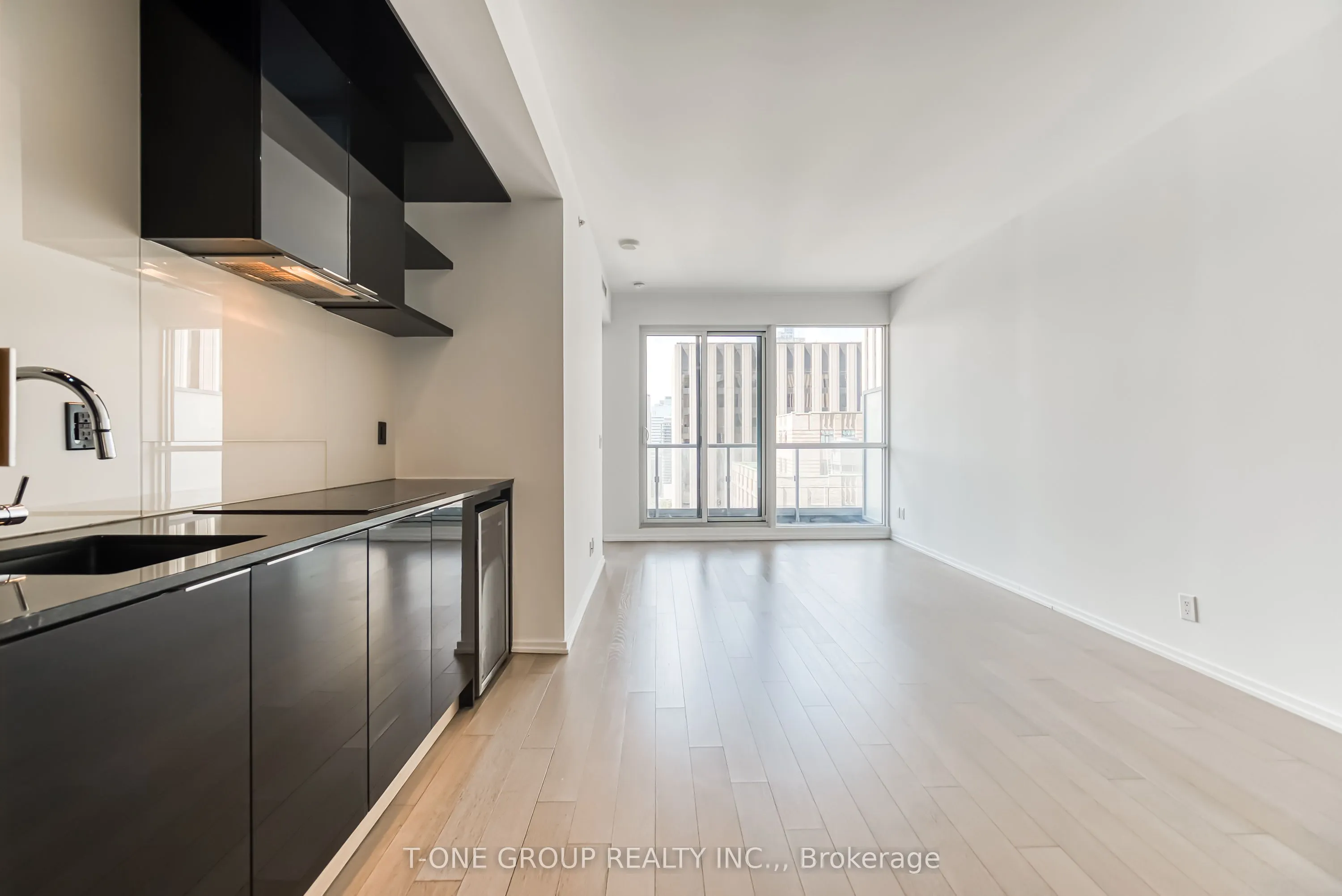 70 Temperance Street, #2501