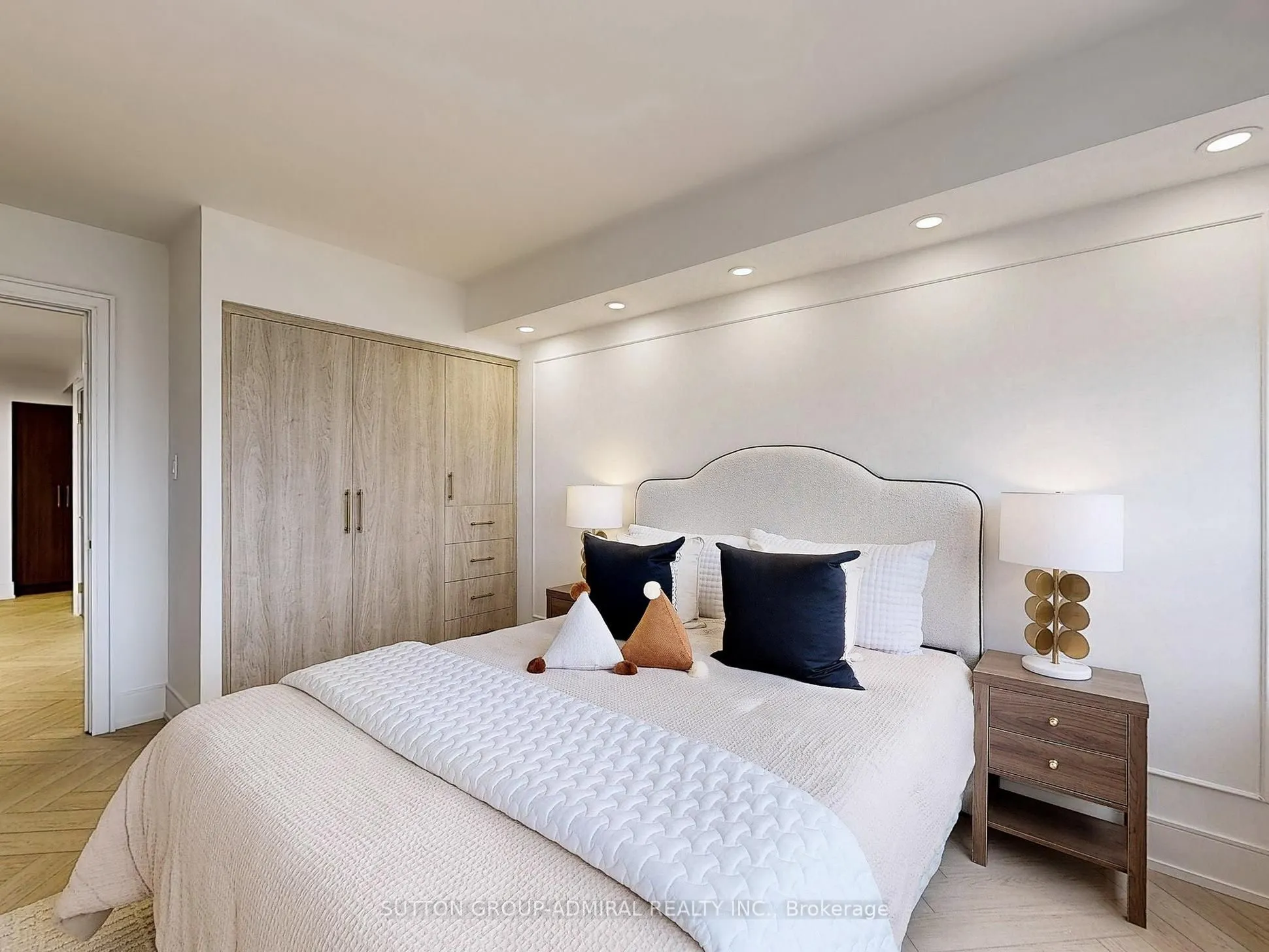 10 Torresdale Avenue, #1204