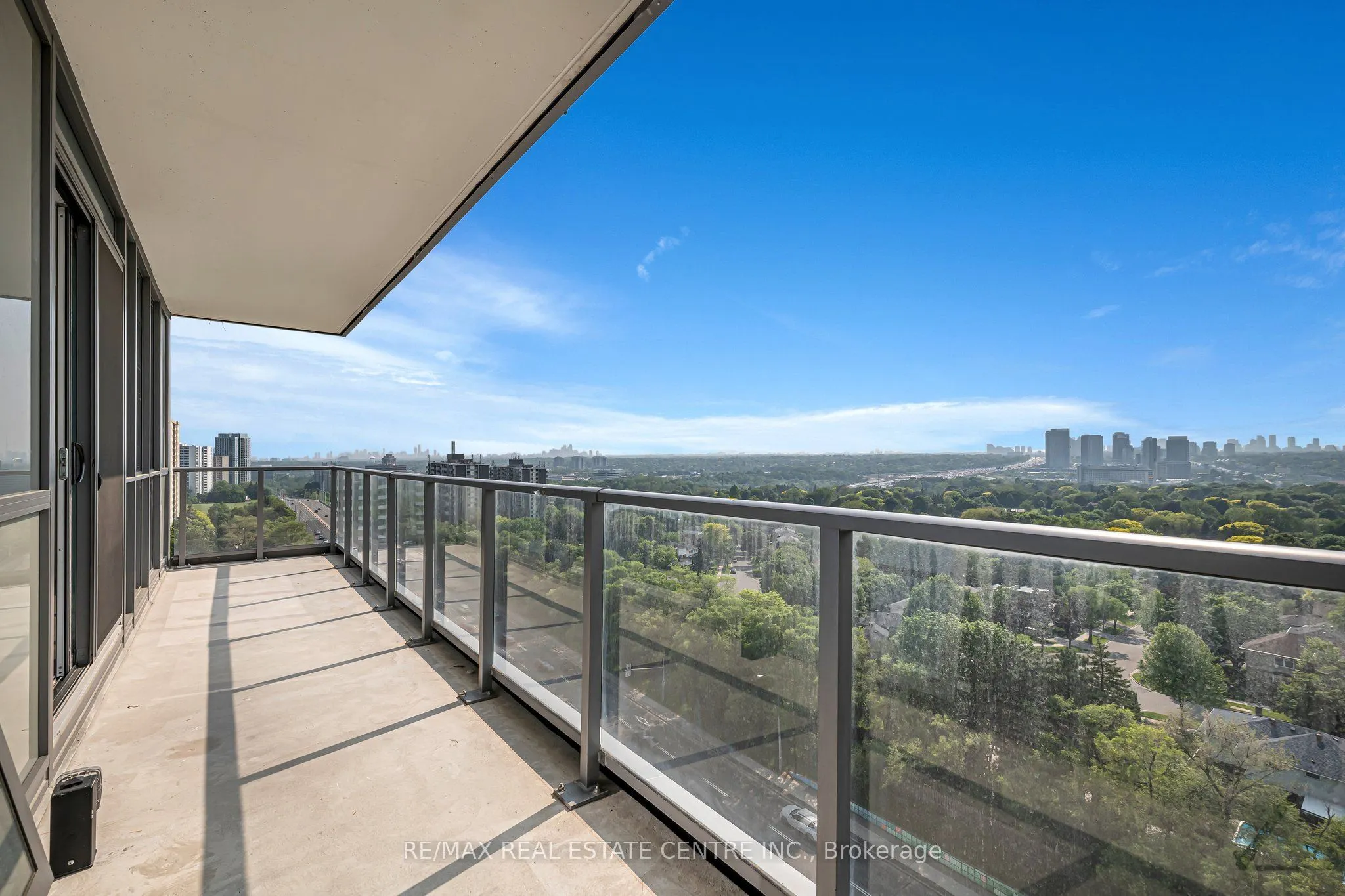 36 Forest Manor Road, #805