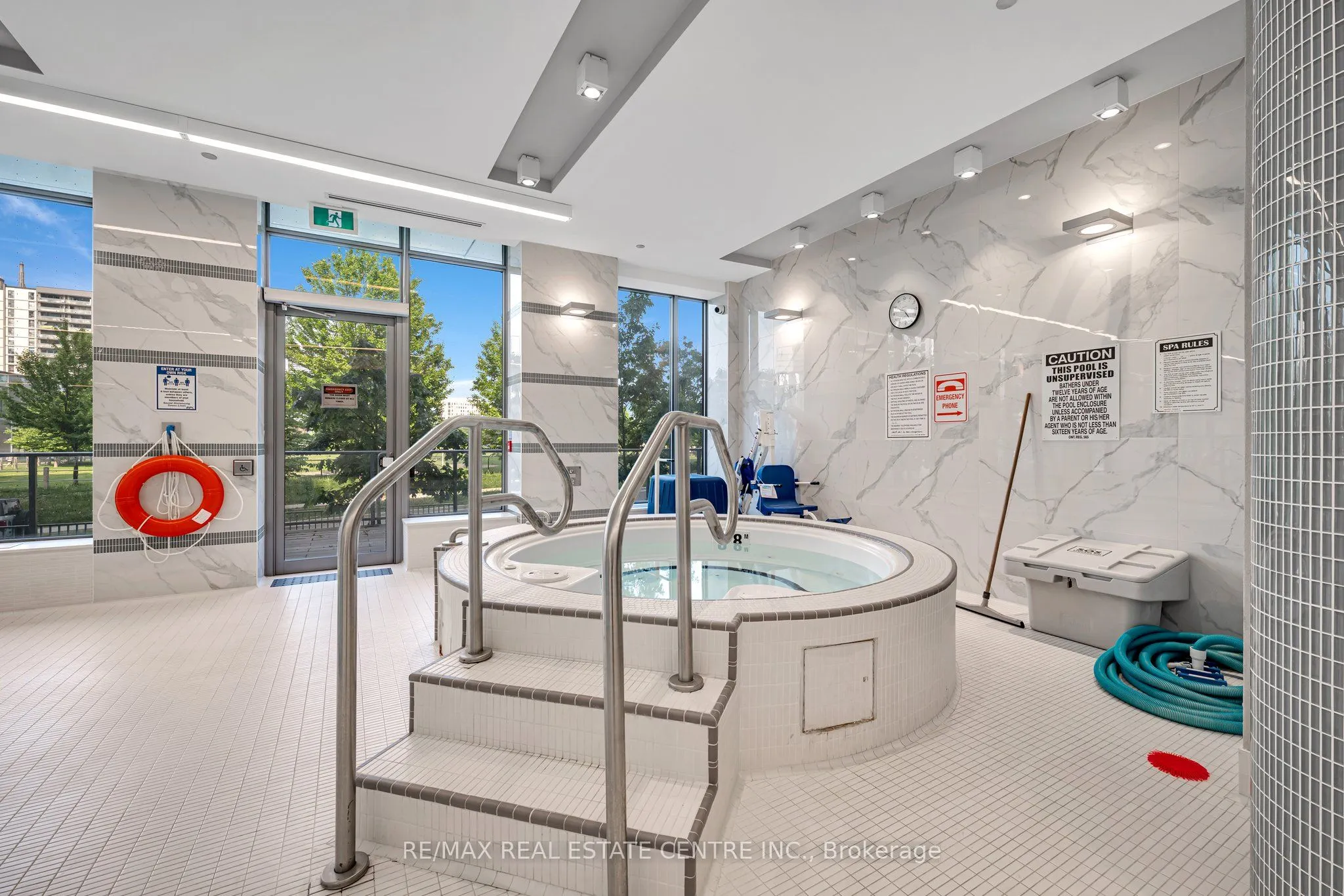 36 Forest Manor Road, #805