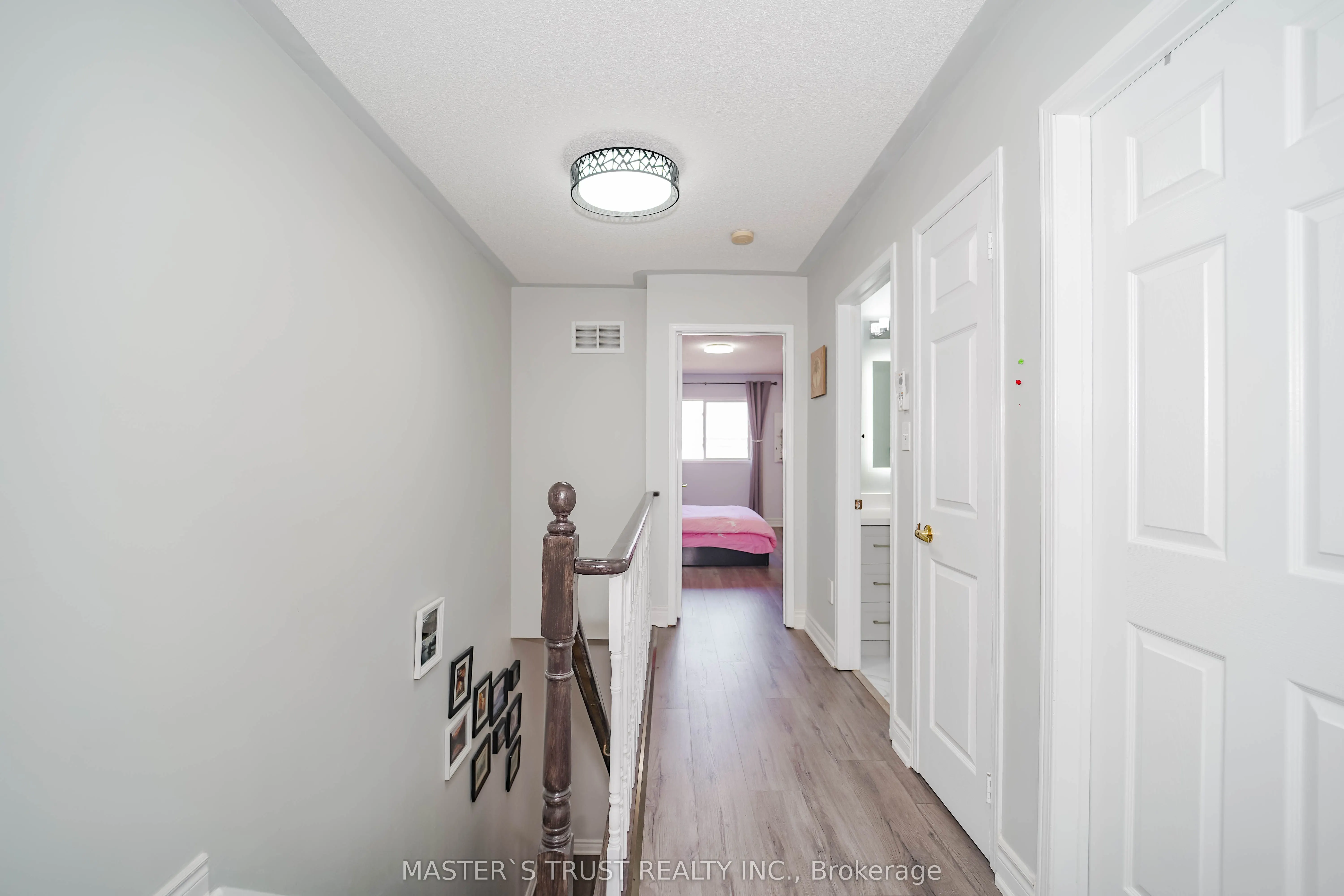 40 Rochefort Drive