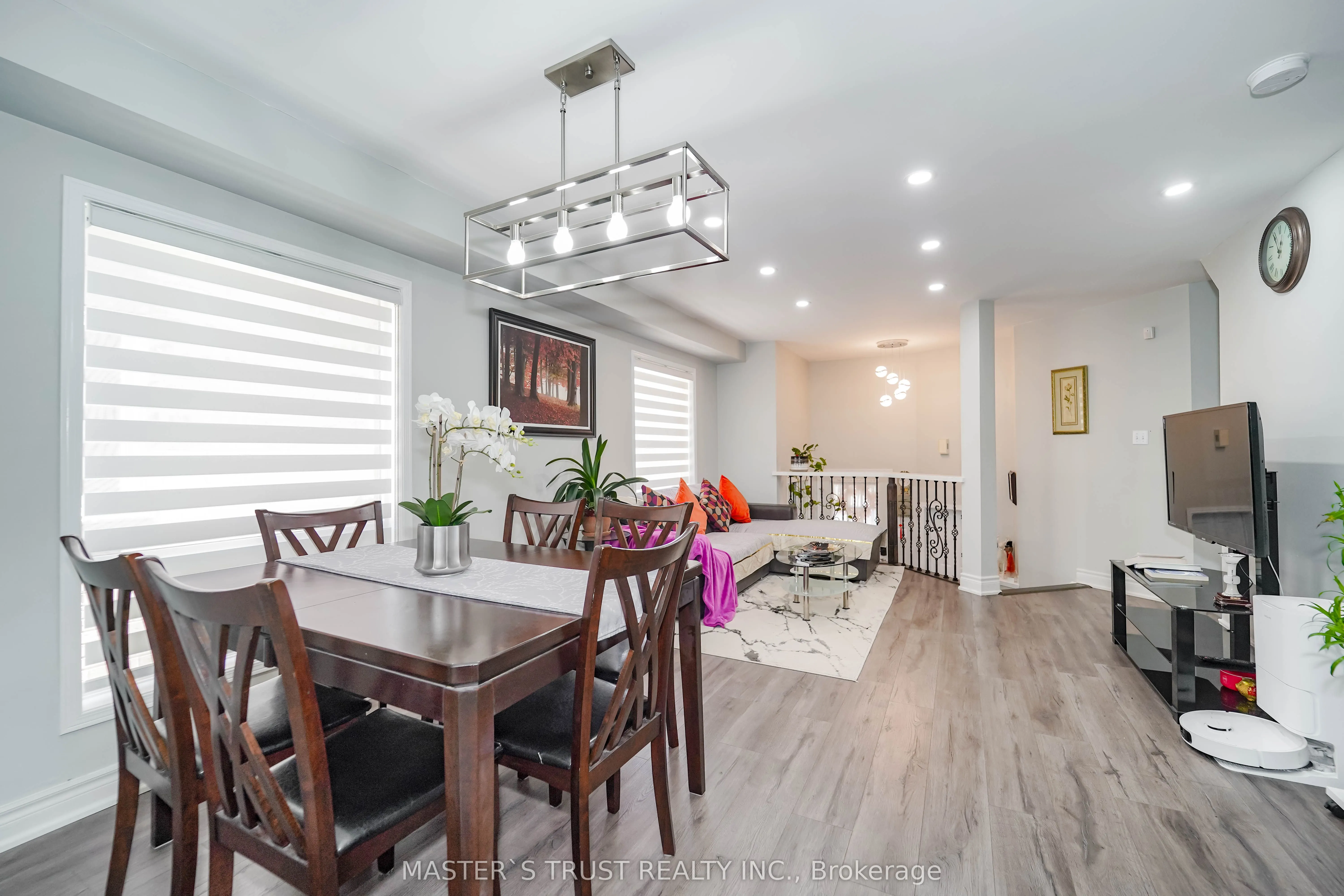40 Rochefort Drive