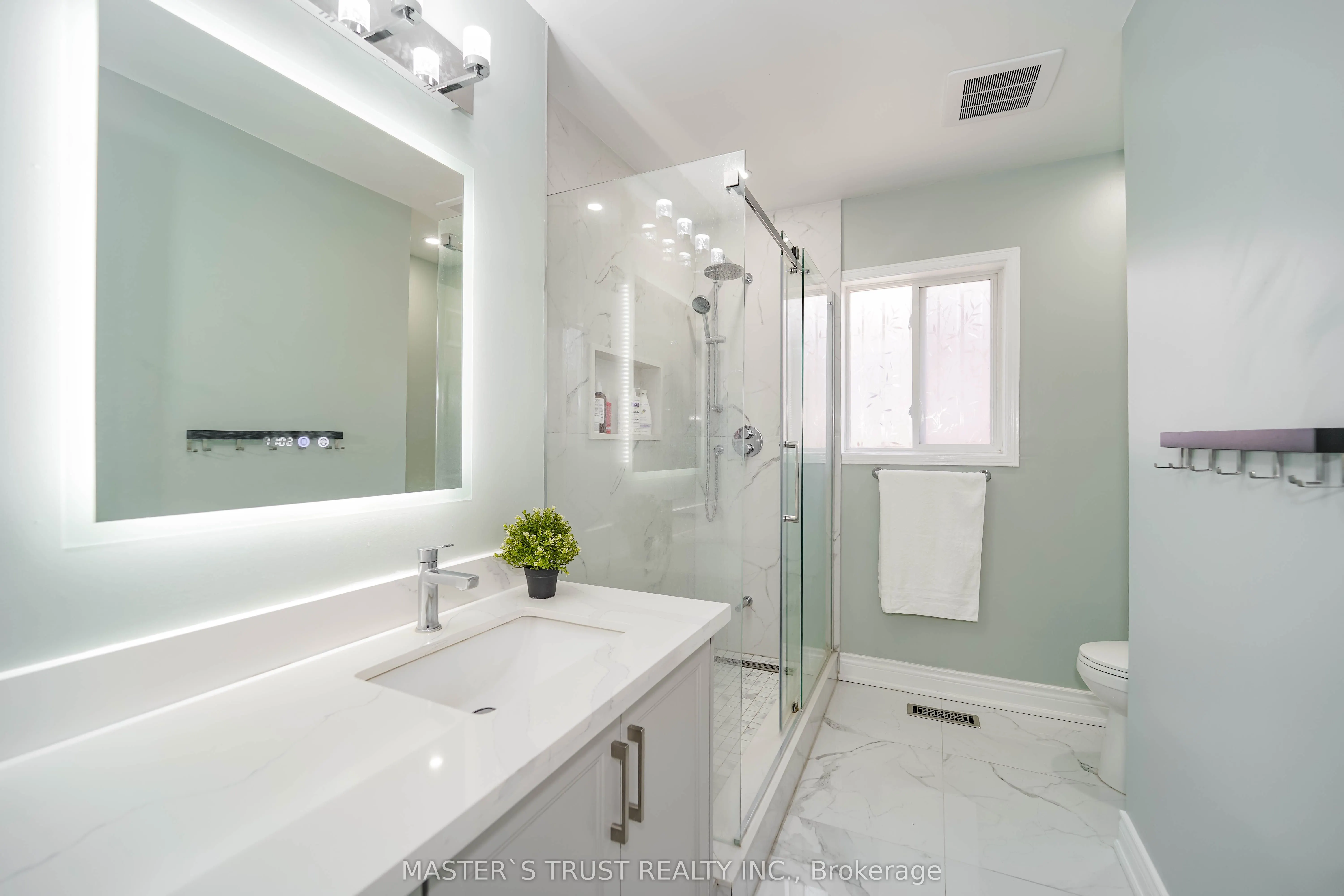 40 Rochefort Drive