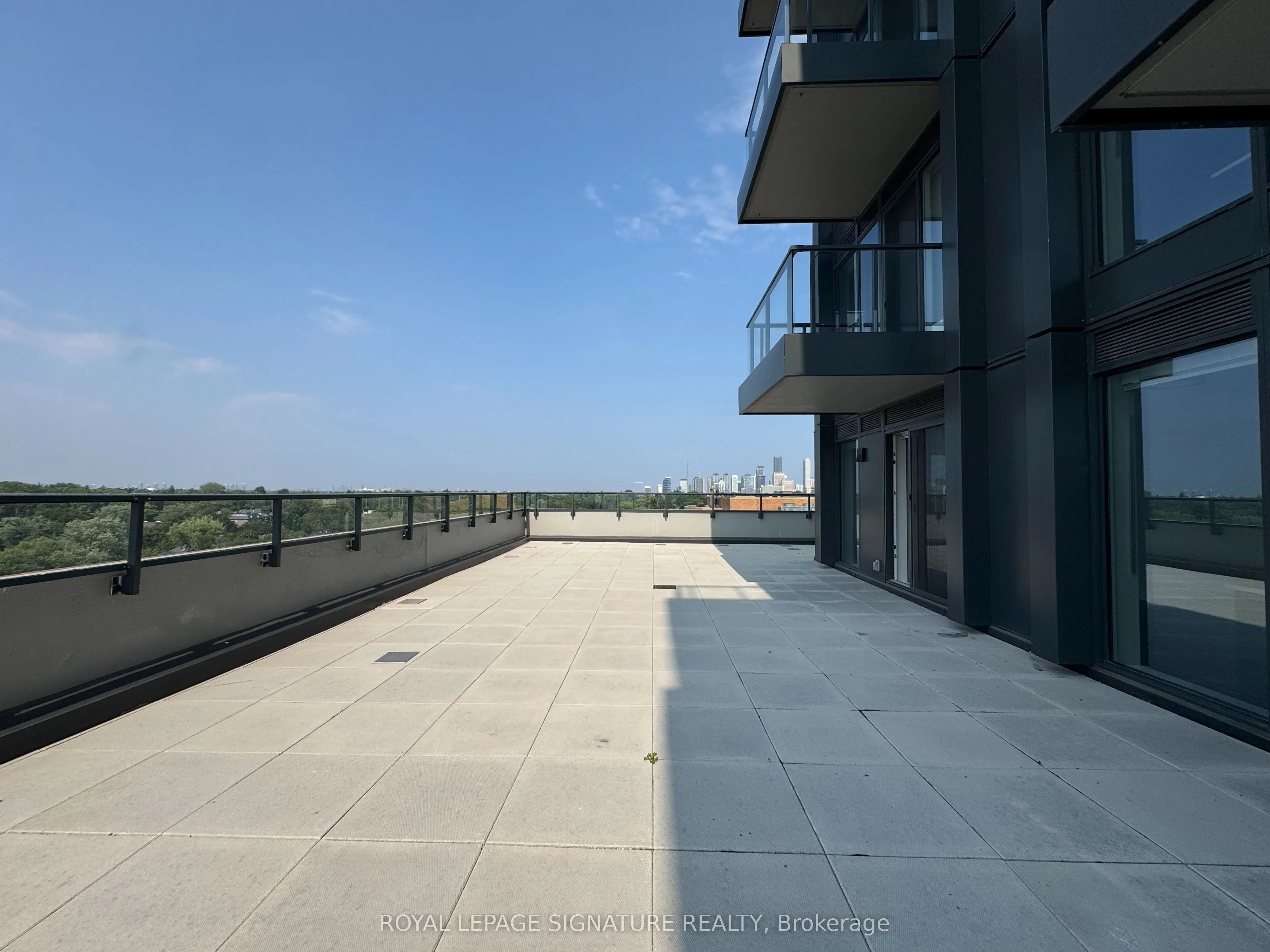 2525 Bathurst Street, #909