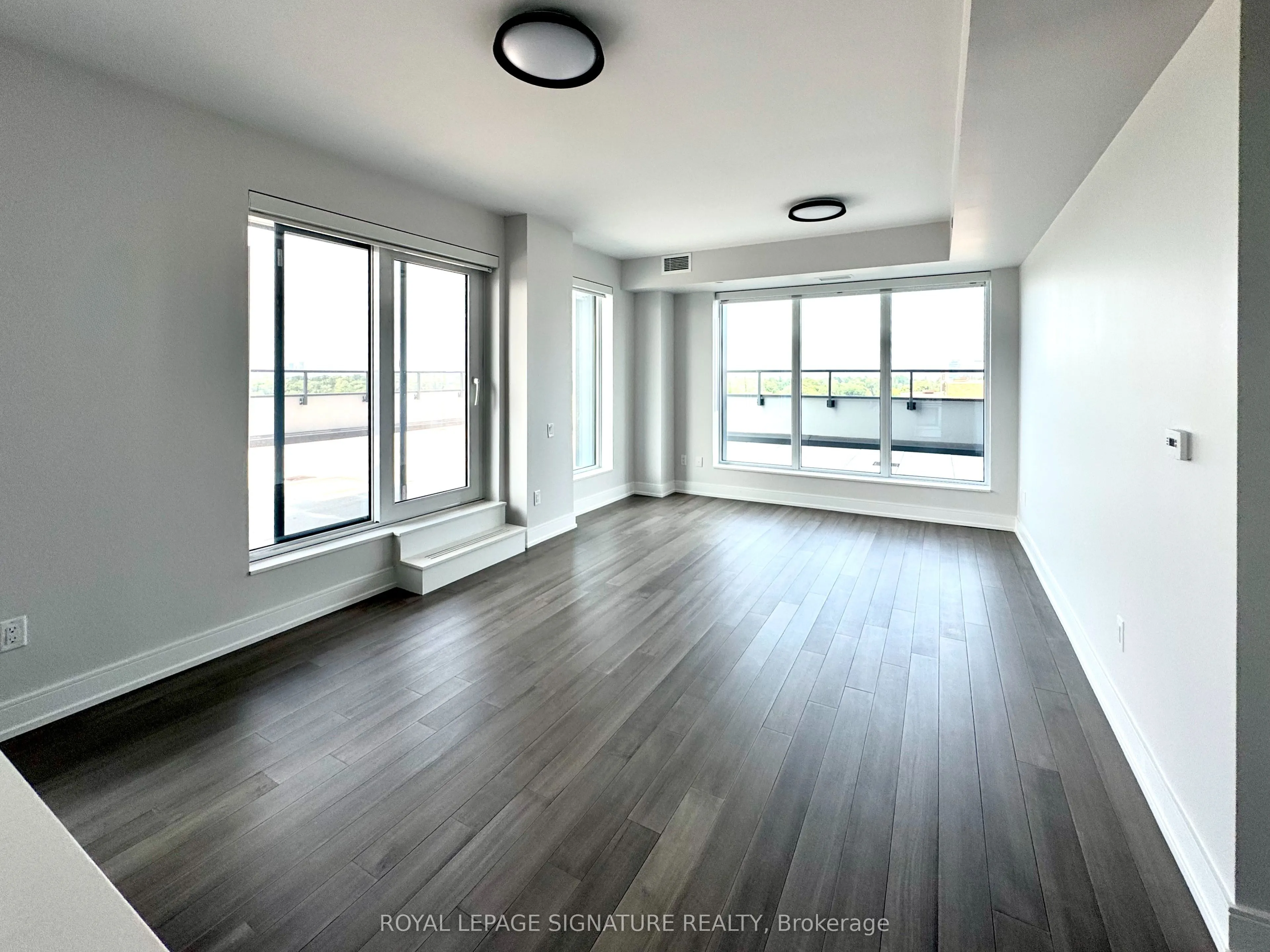 2525 Bathurst Street, #909