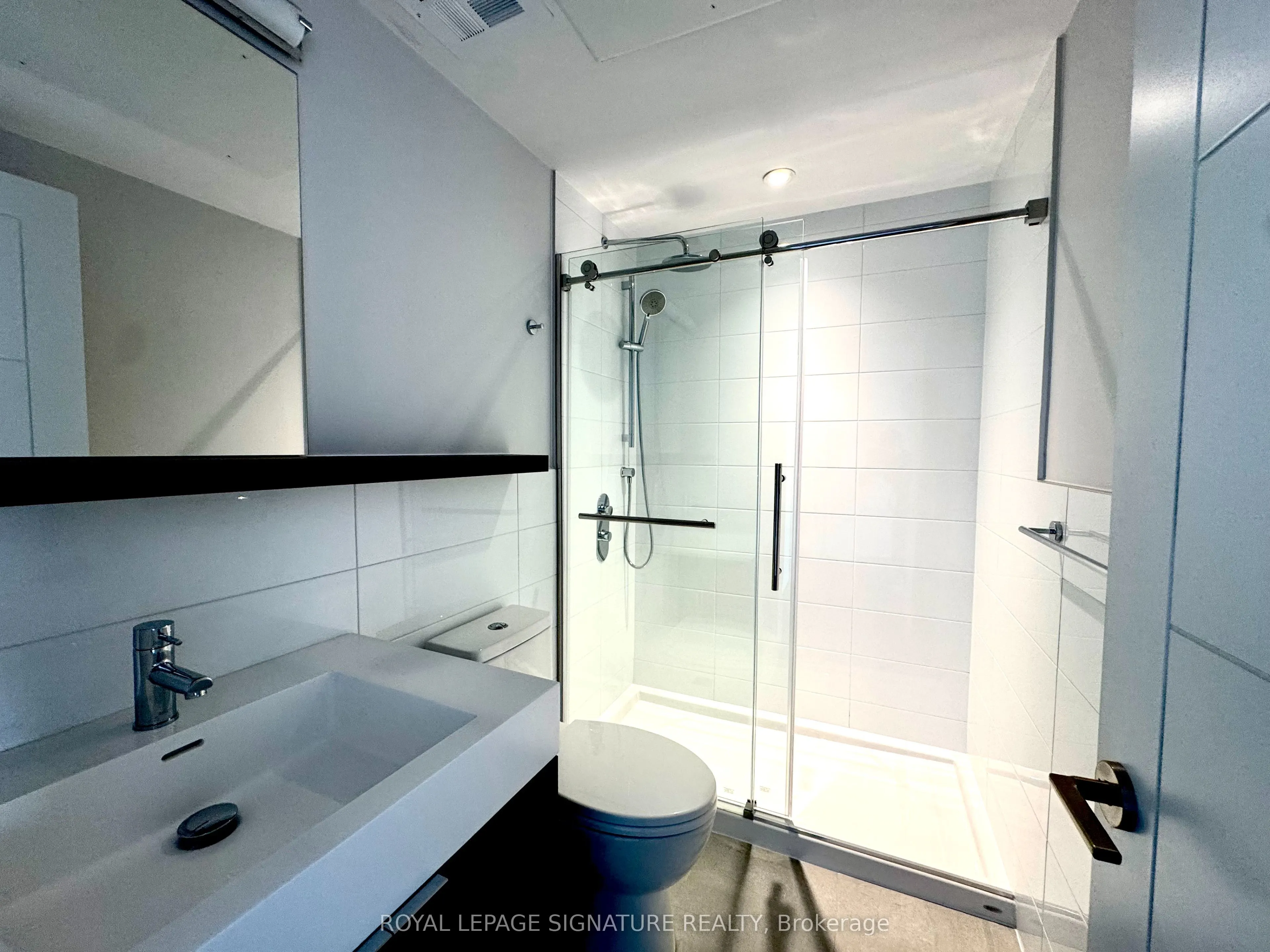 2525 Bathurst Street, #909