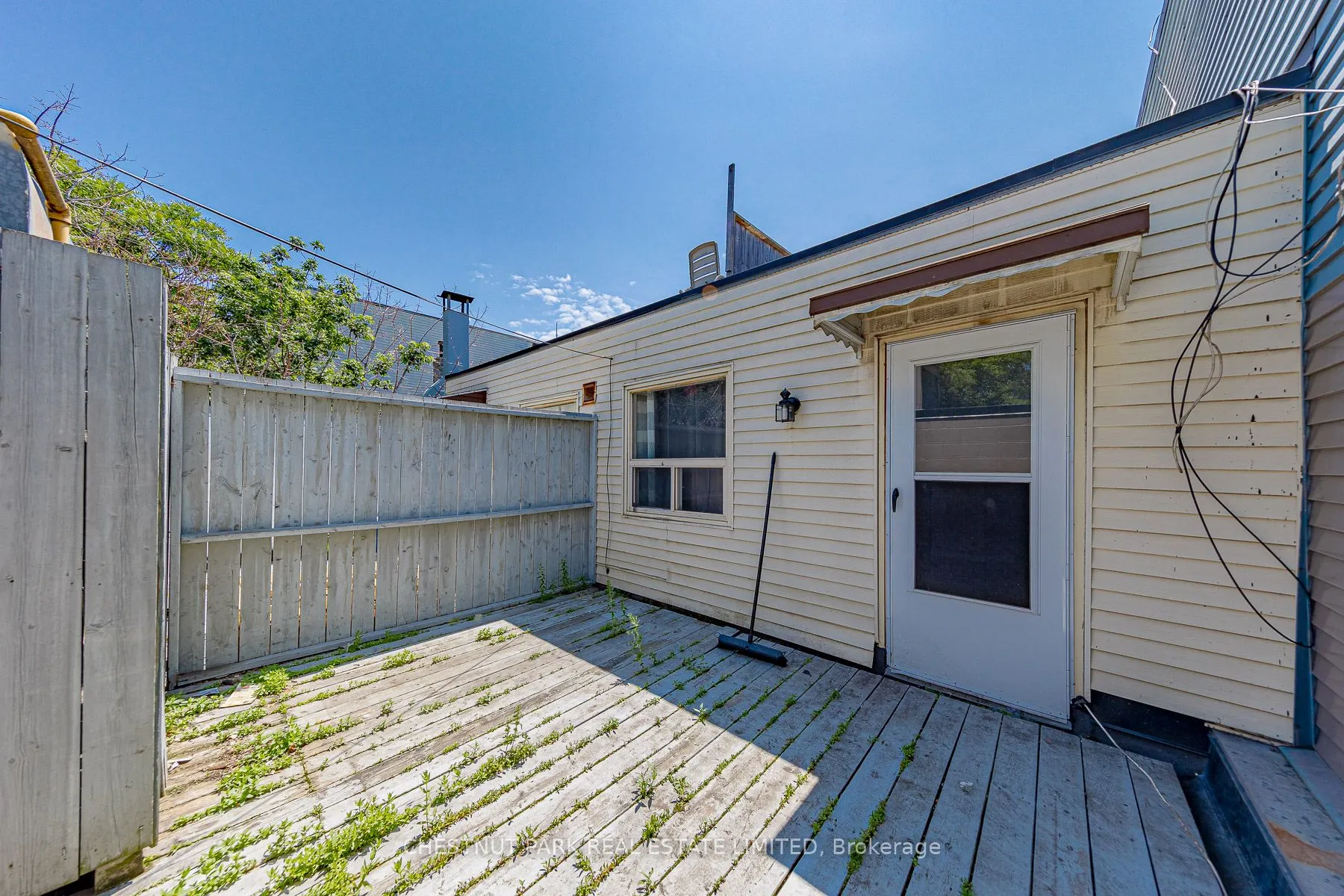650A Queen Street W, ##2