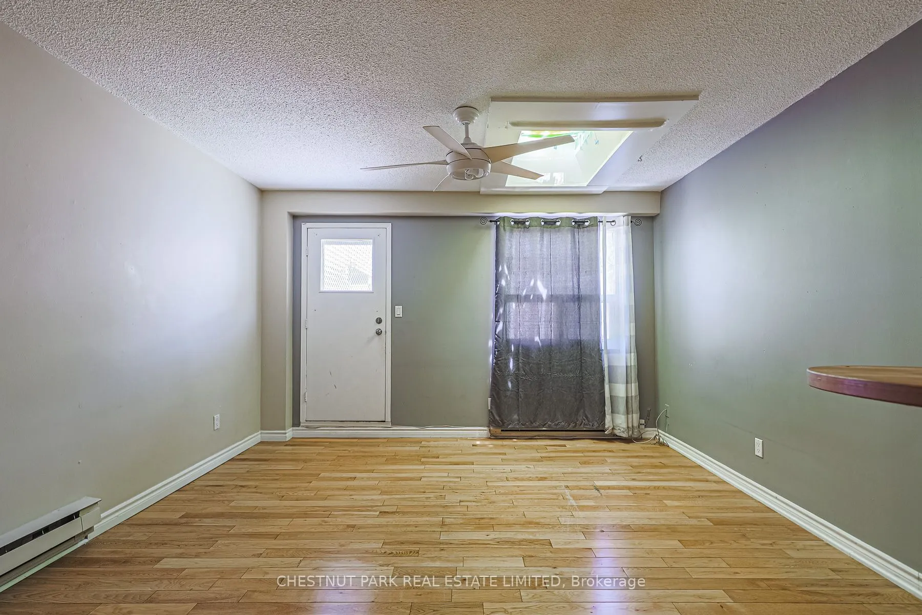 650A Queen Street W, ##2