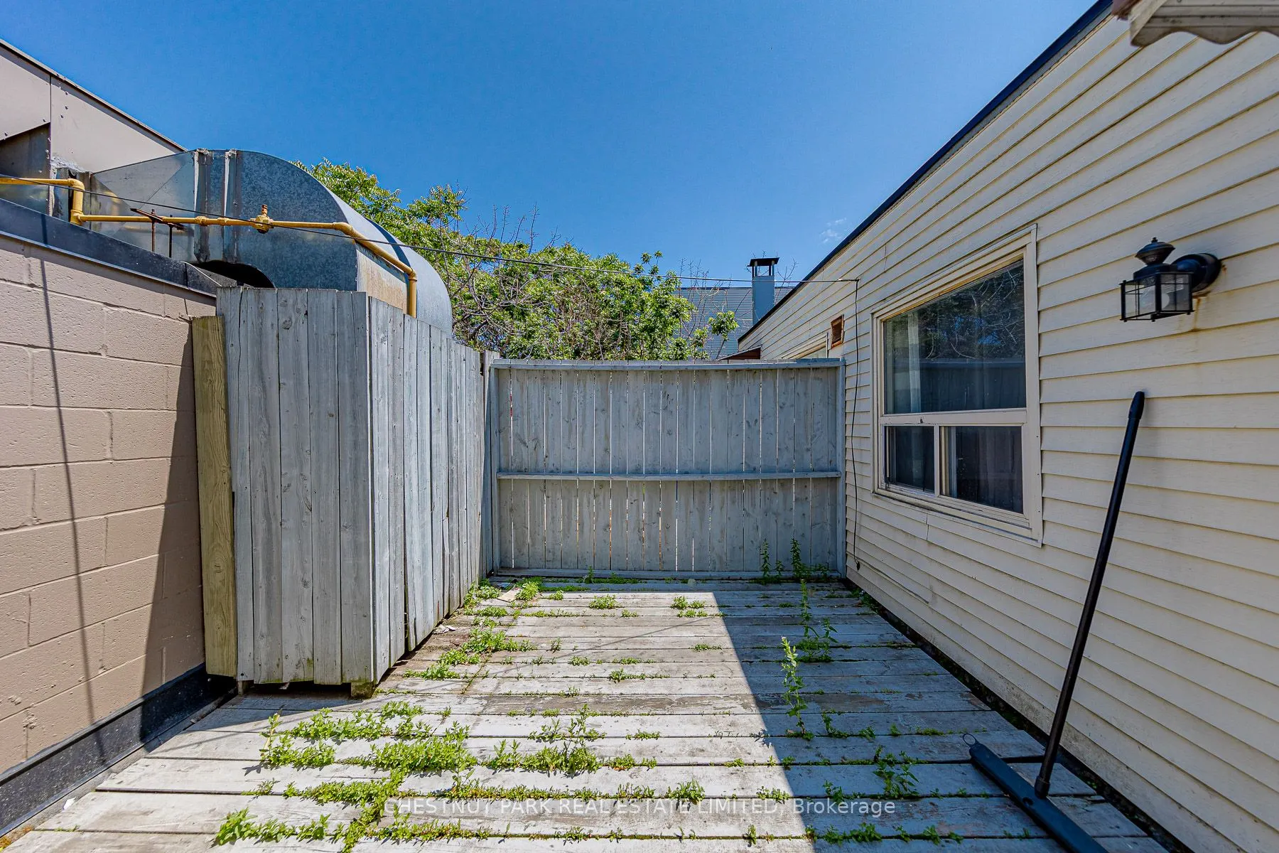 650A Queen Street W, ##2