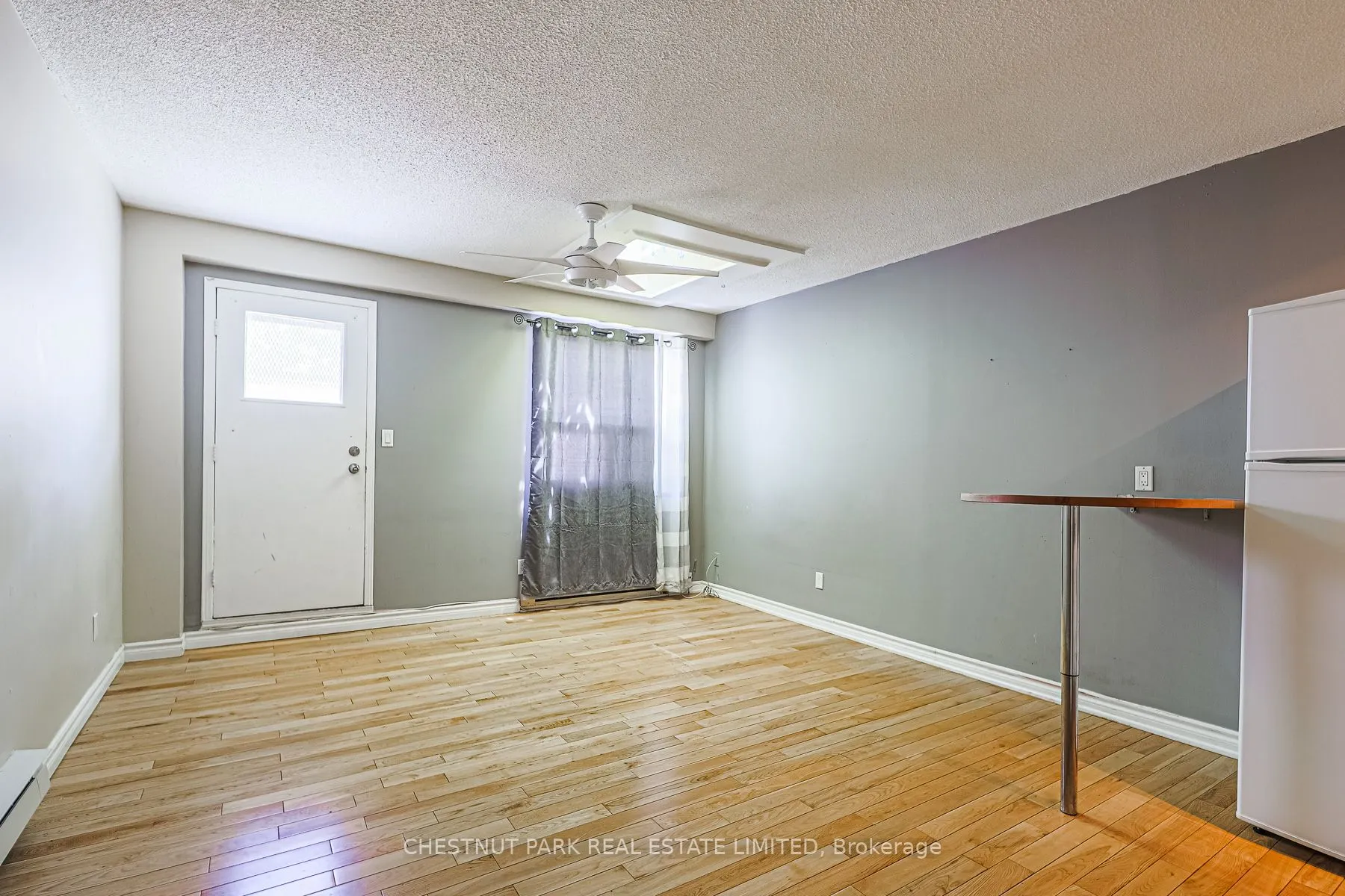 650A Queen Street W, ##2