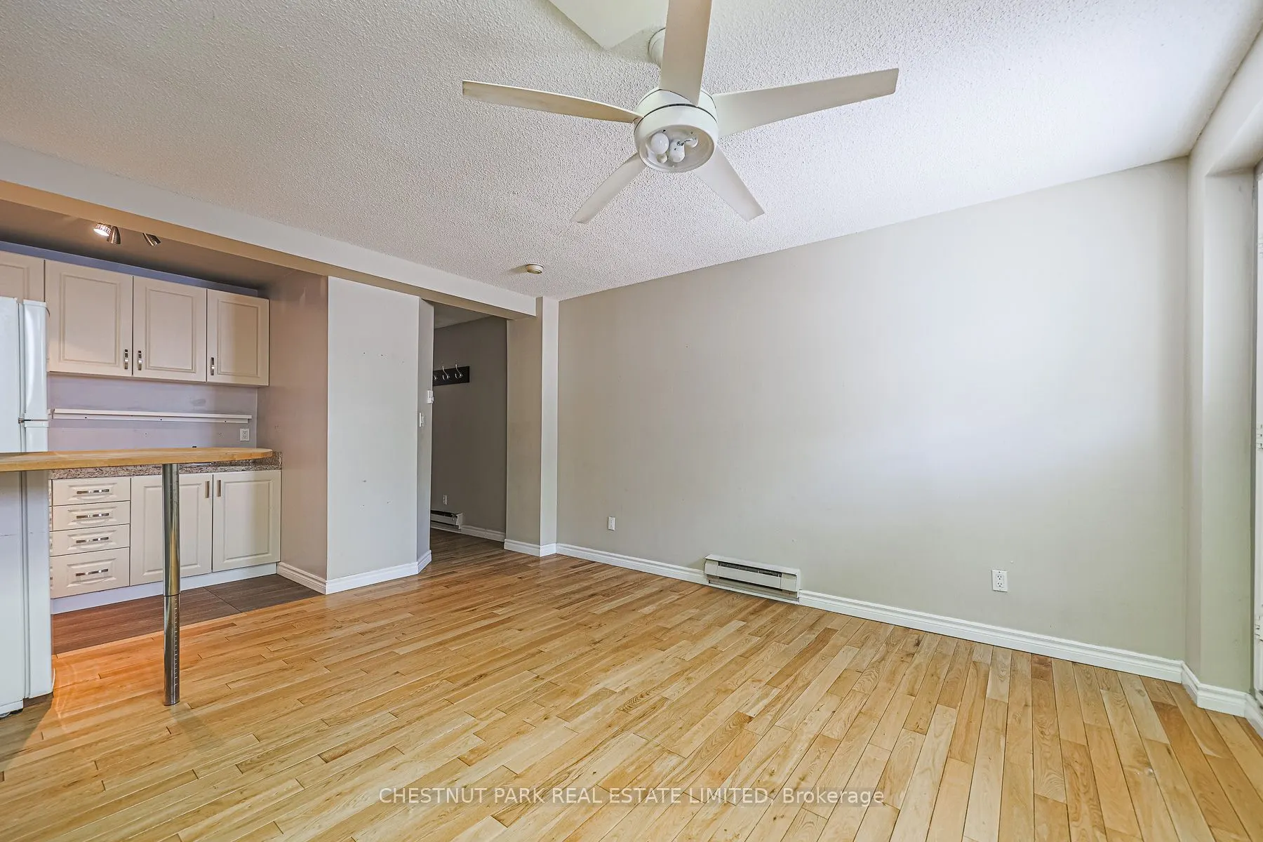 650A Queen Street W, ##2