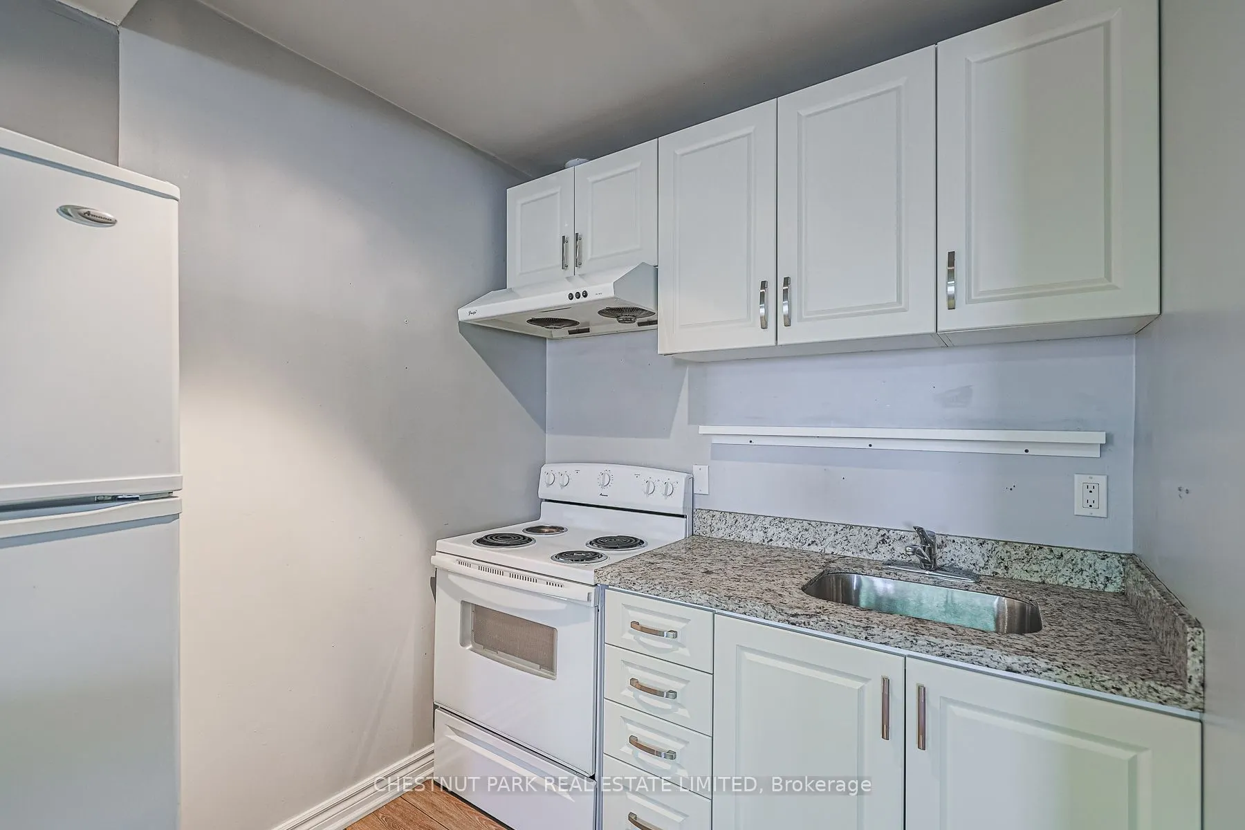 650A Queen Street W, ##2