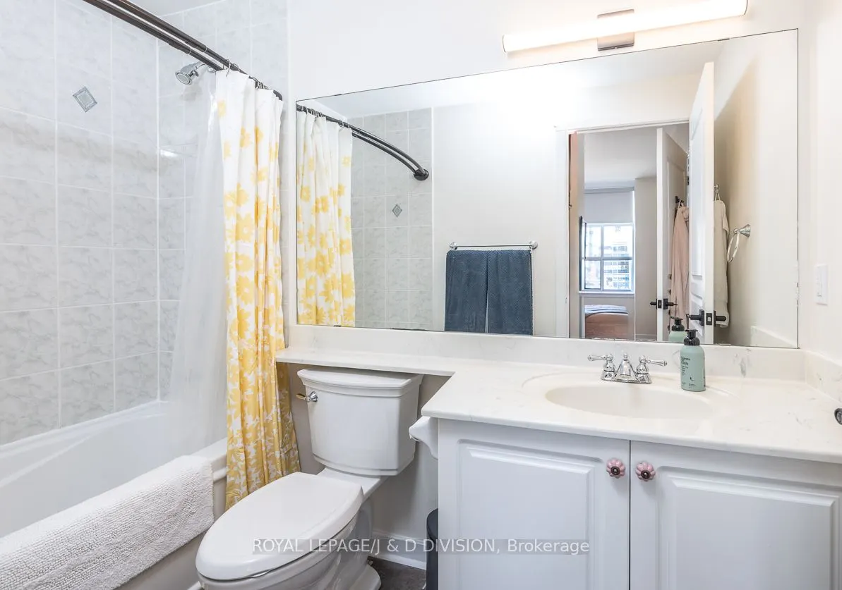 438 Richmond Street W, #610