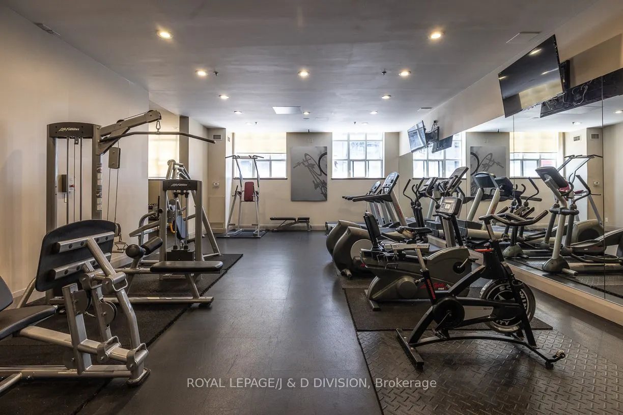 438 Richmond Street W, #610