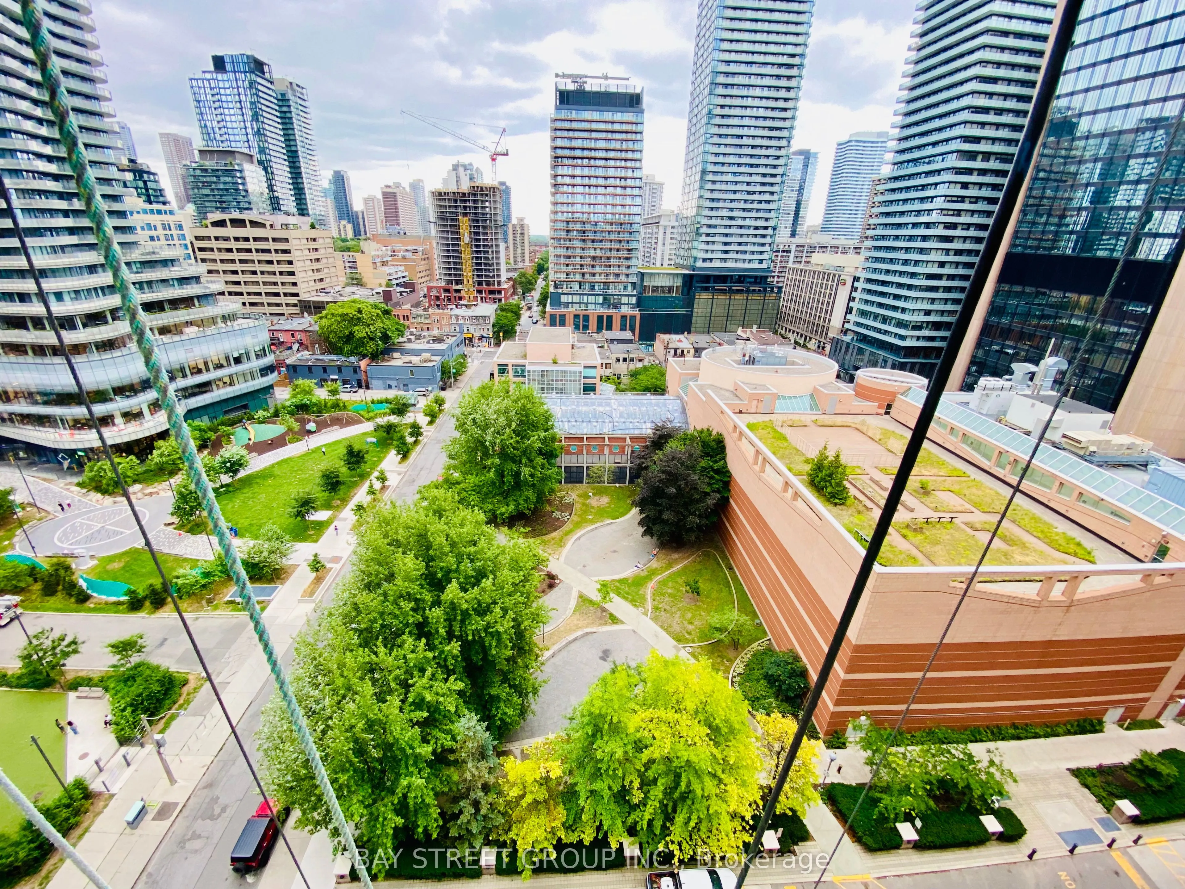 889 Bay Street, #1503