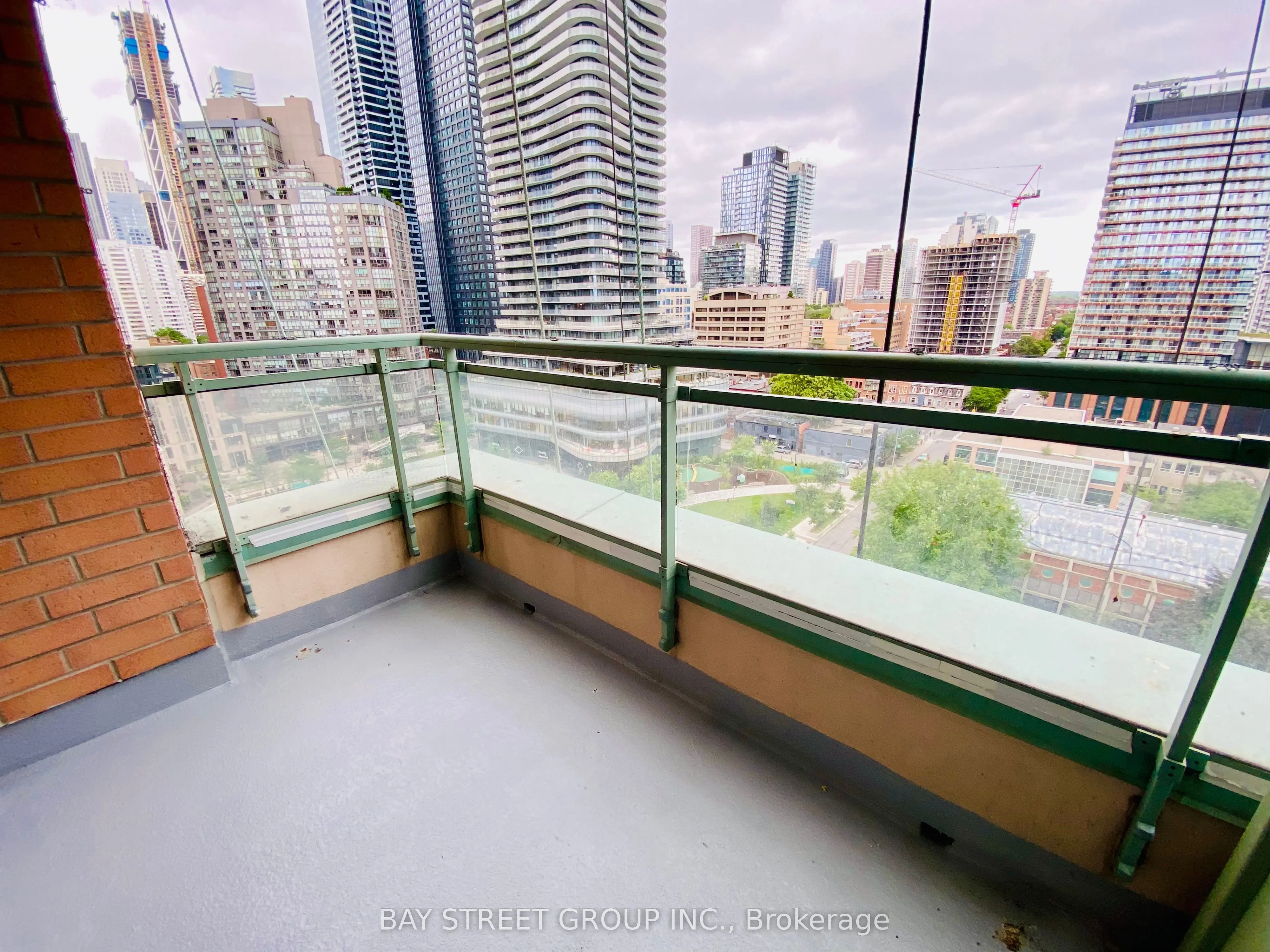889 Bay Street, #1503