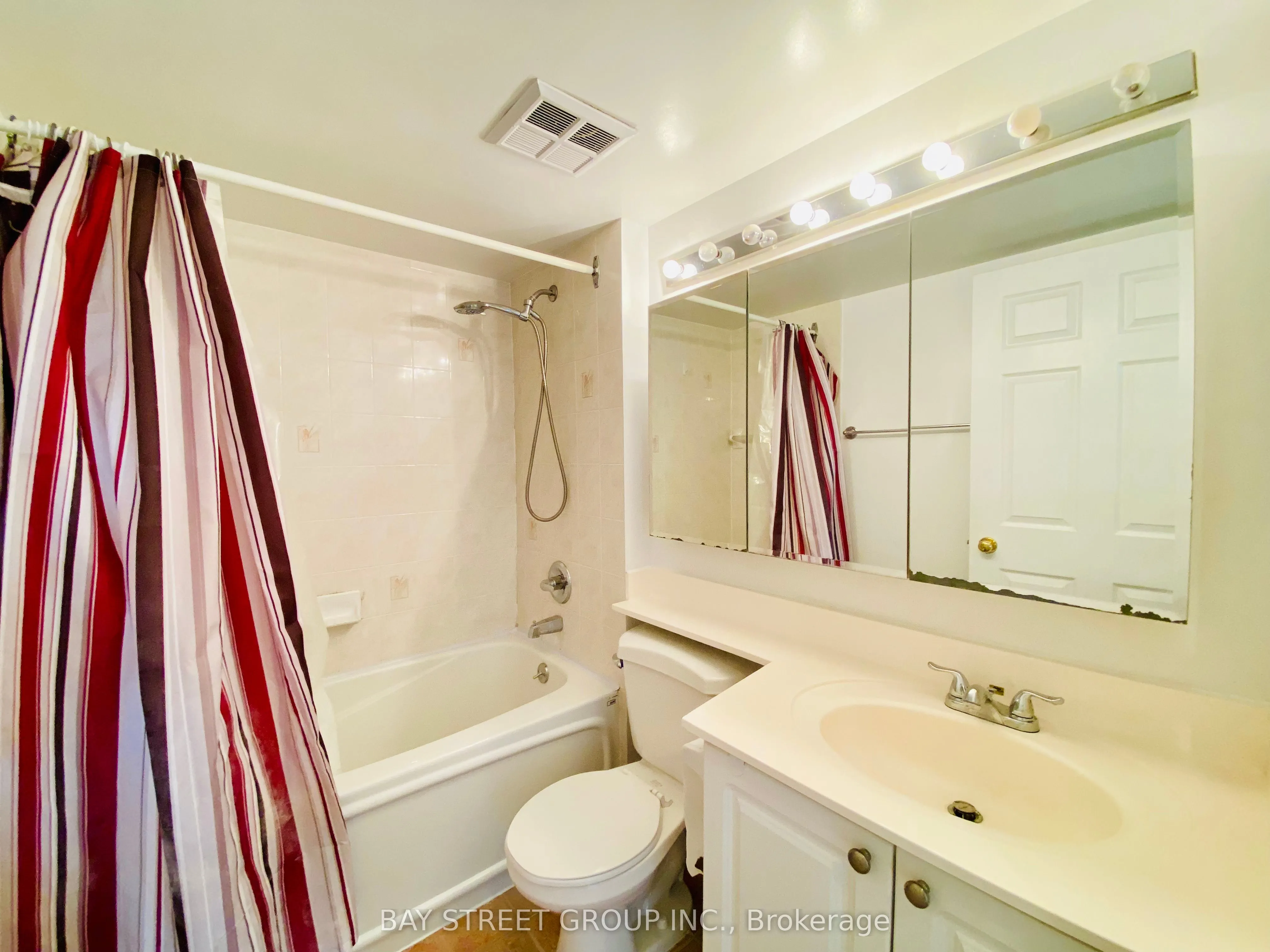 889 Bay Street, #1503