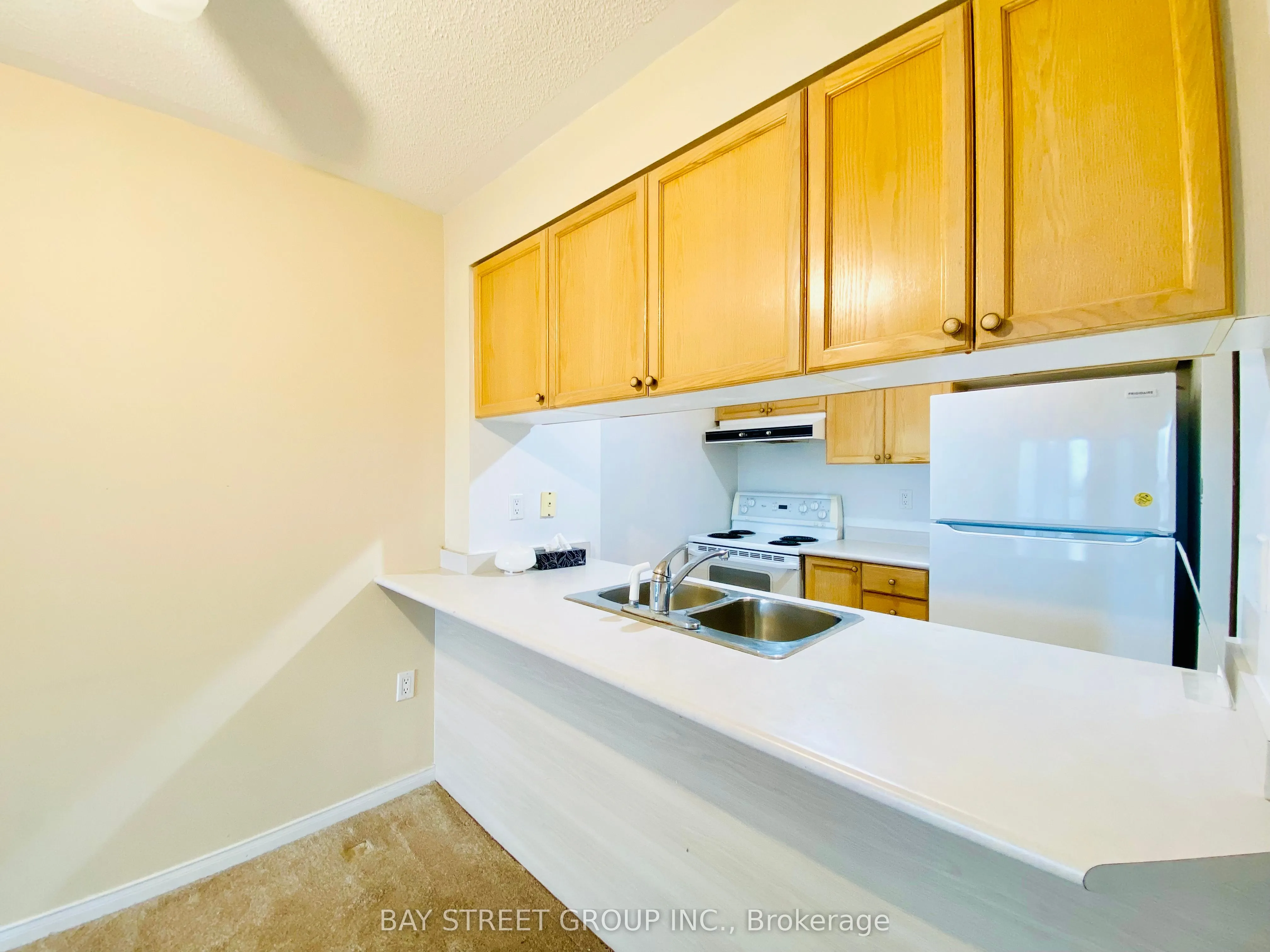 889 Bay Street, #1503