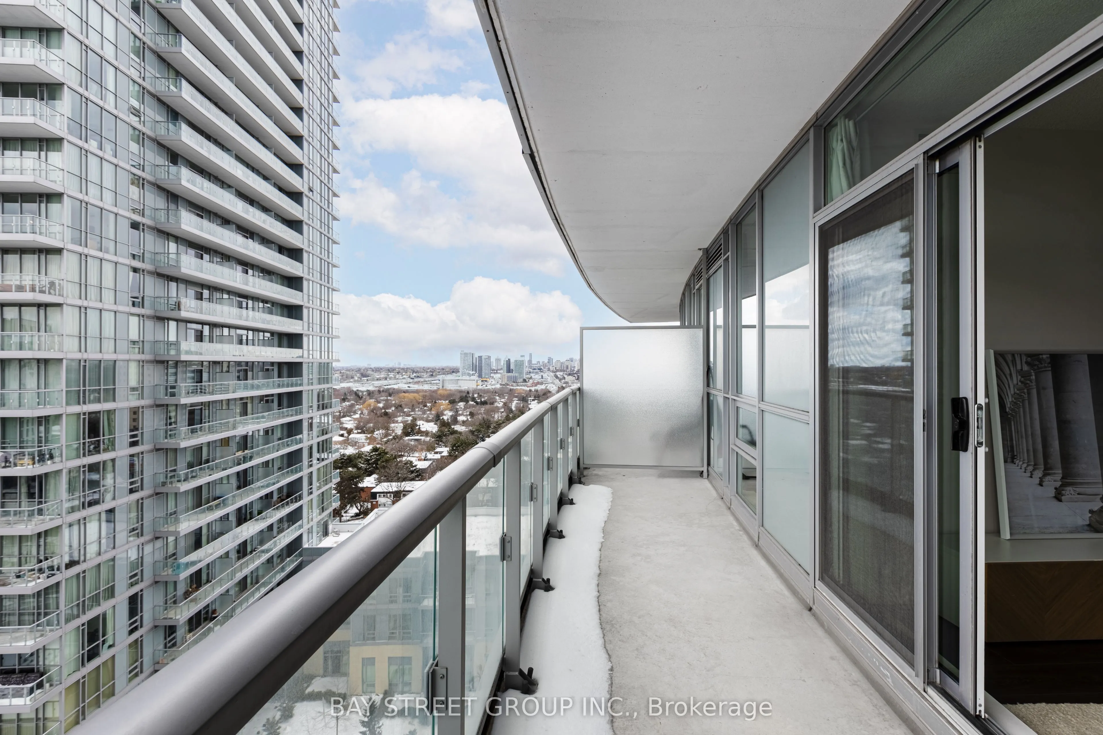 70 Forest Manor Road, #1005