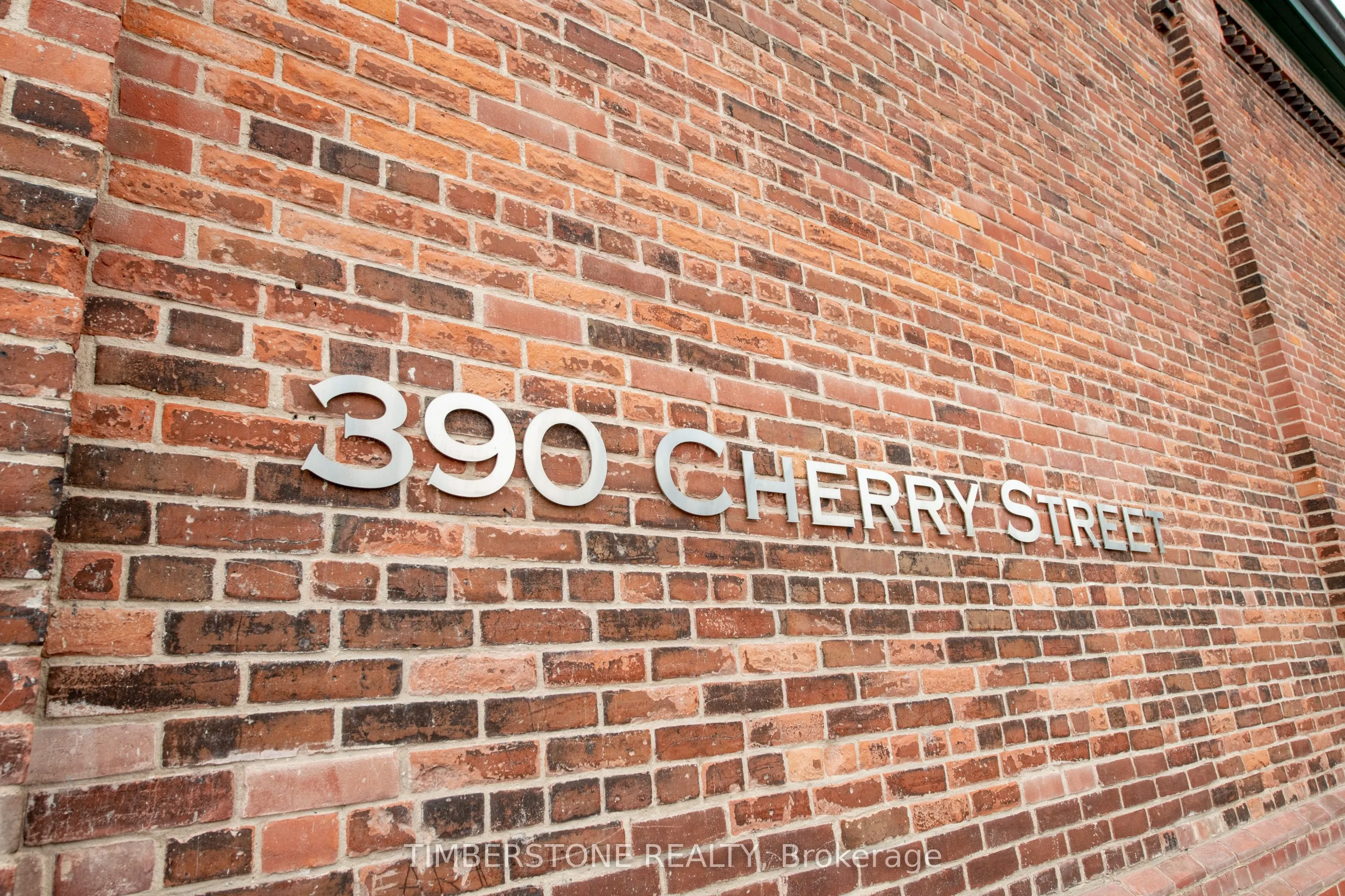 390 Cherry Street, #704
