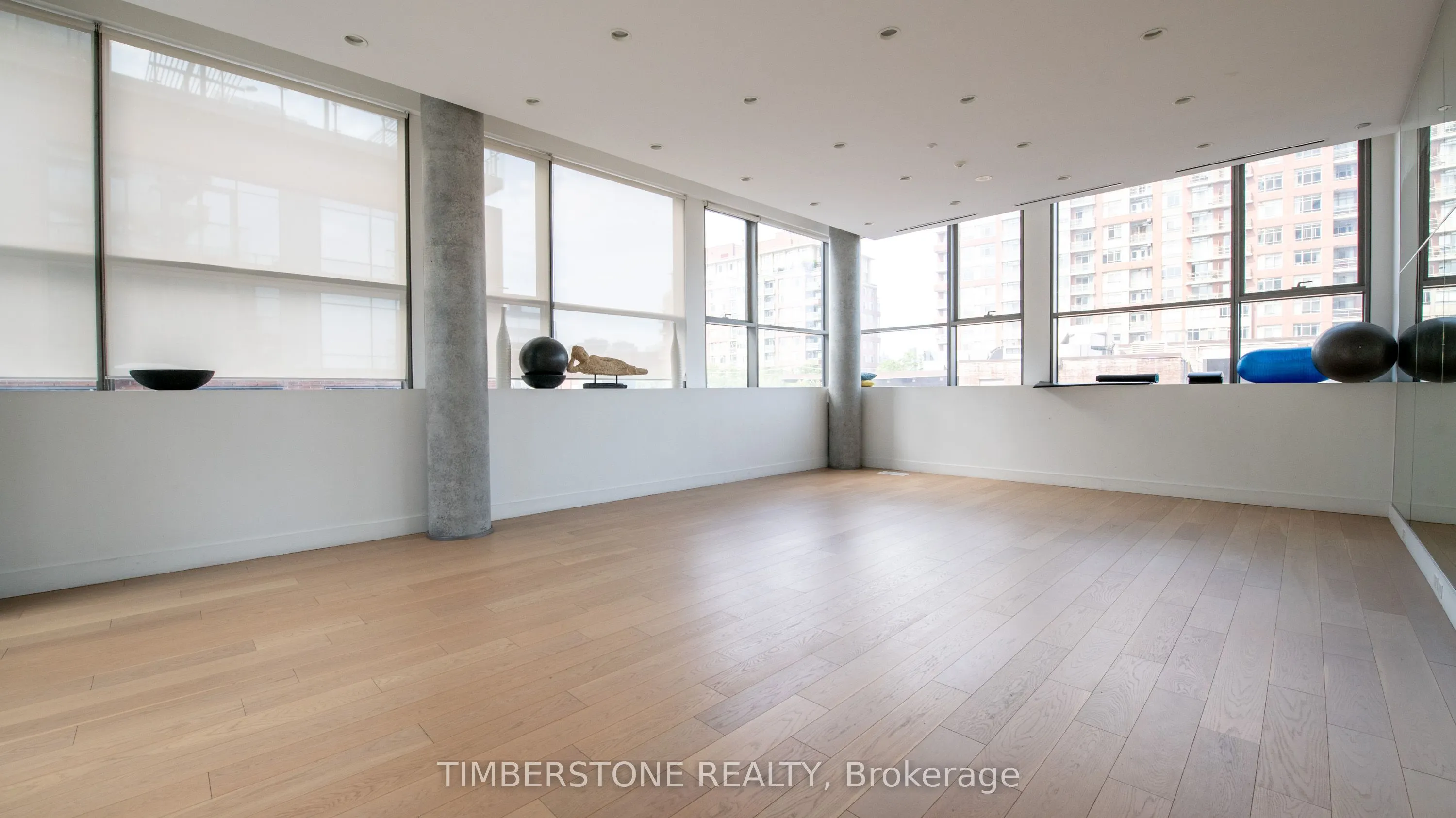 390 Cherry Street, #704