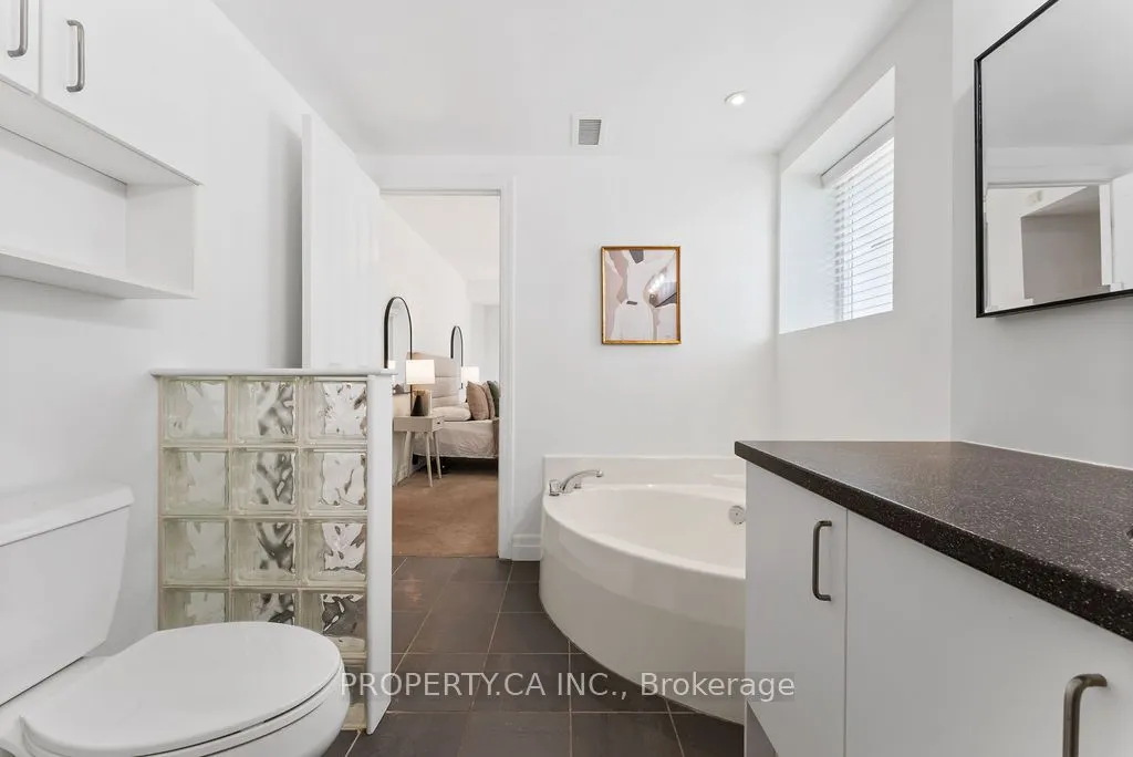 1801 Bayview Avenue, #101