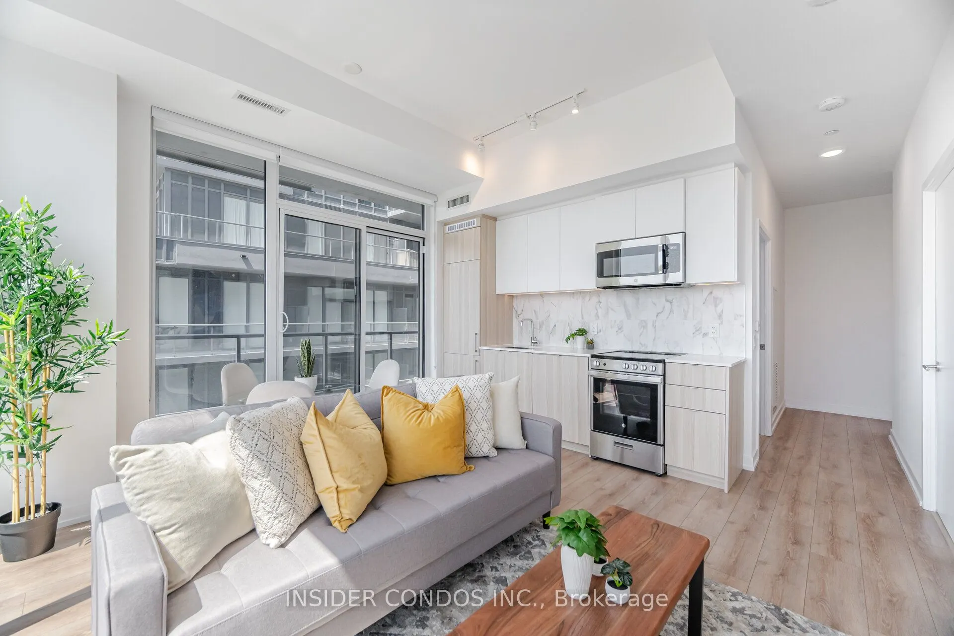 500 Dupont Street, #717