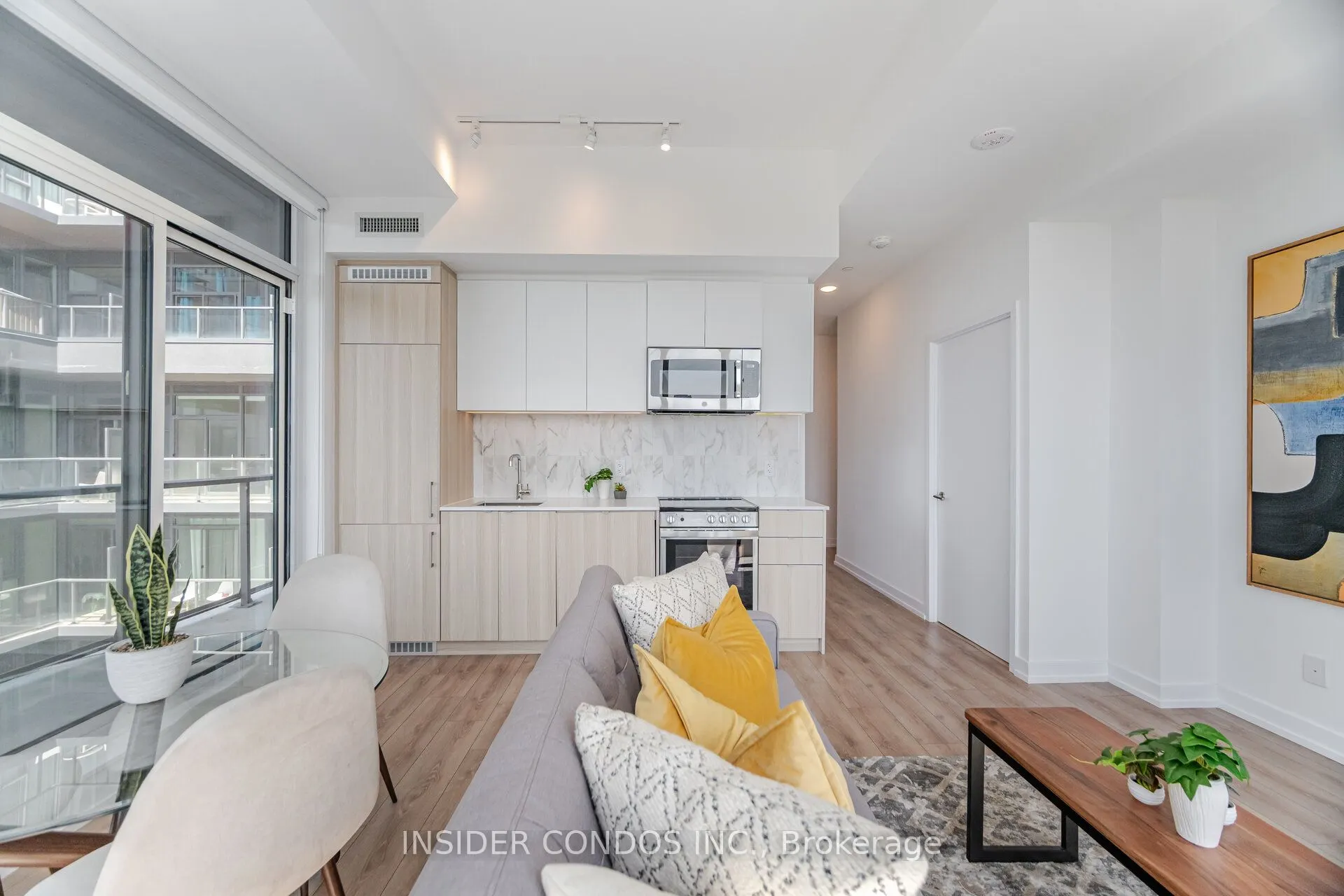 500 Dupont Street, #717