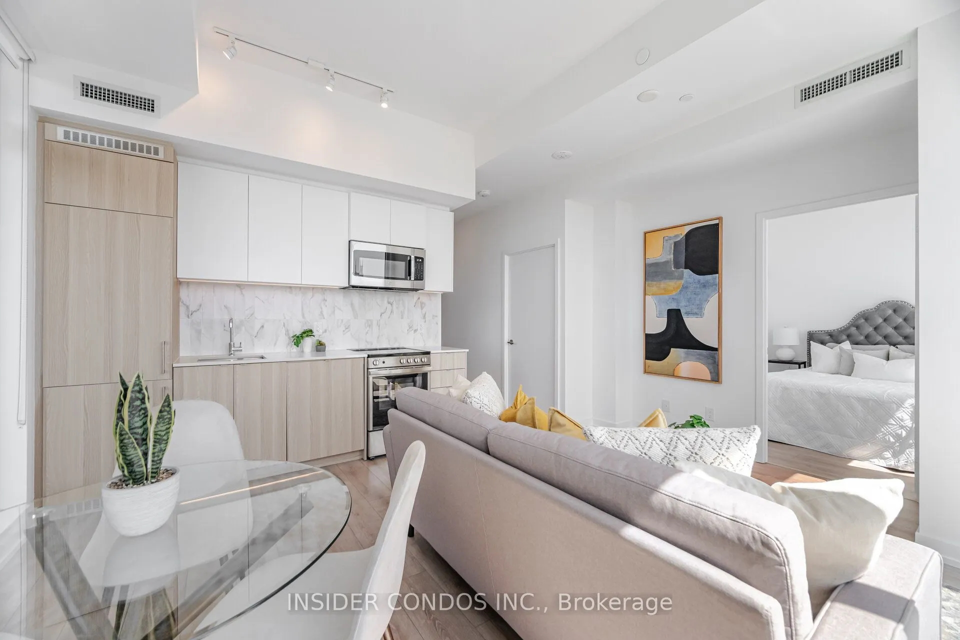 500 Dupont Street, #717