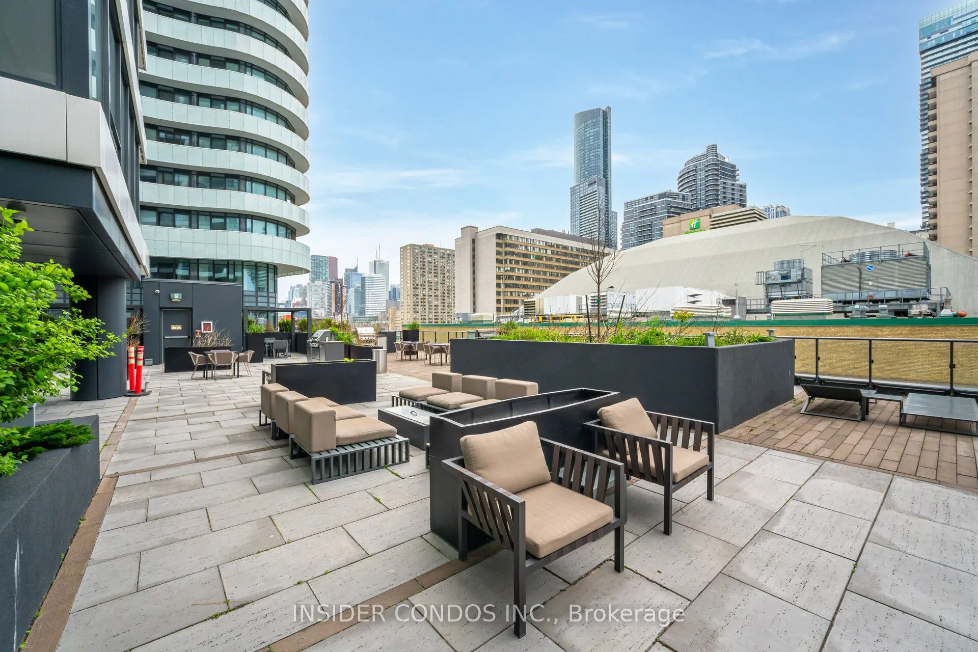 85 Wood Street, #4016