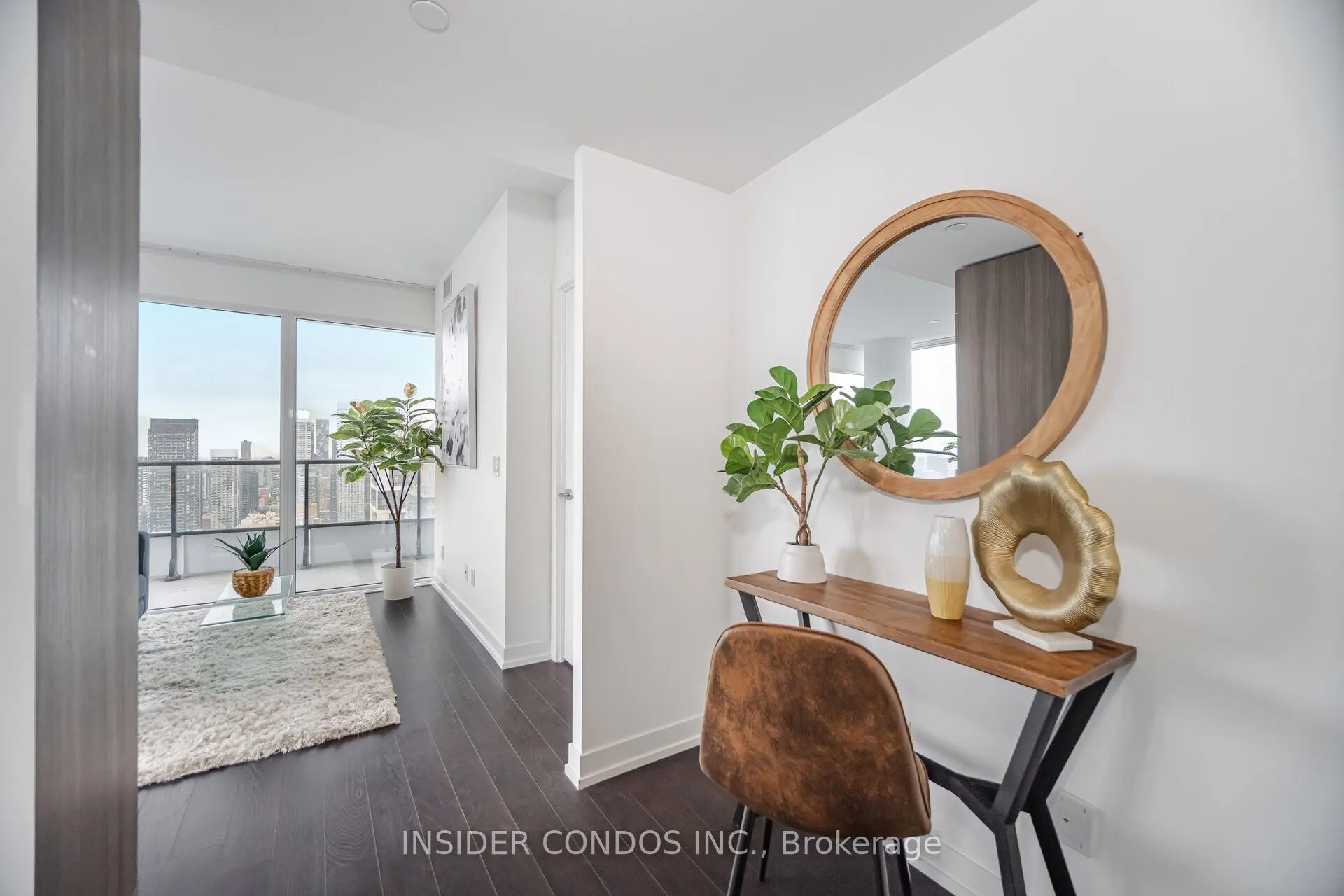 85 Wood Street, #4016