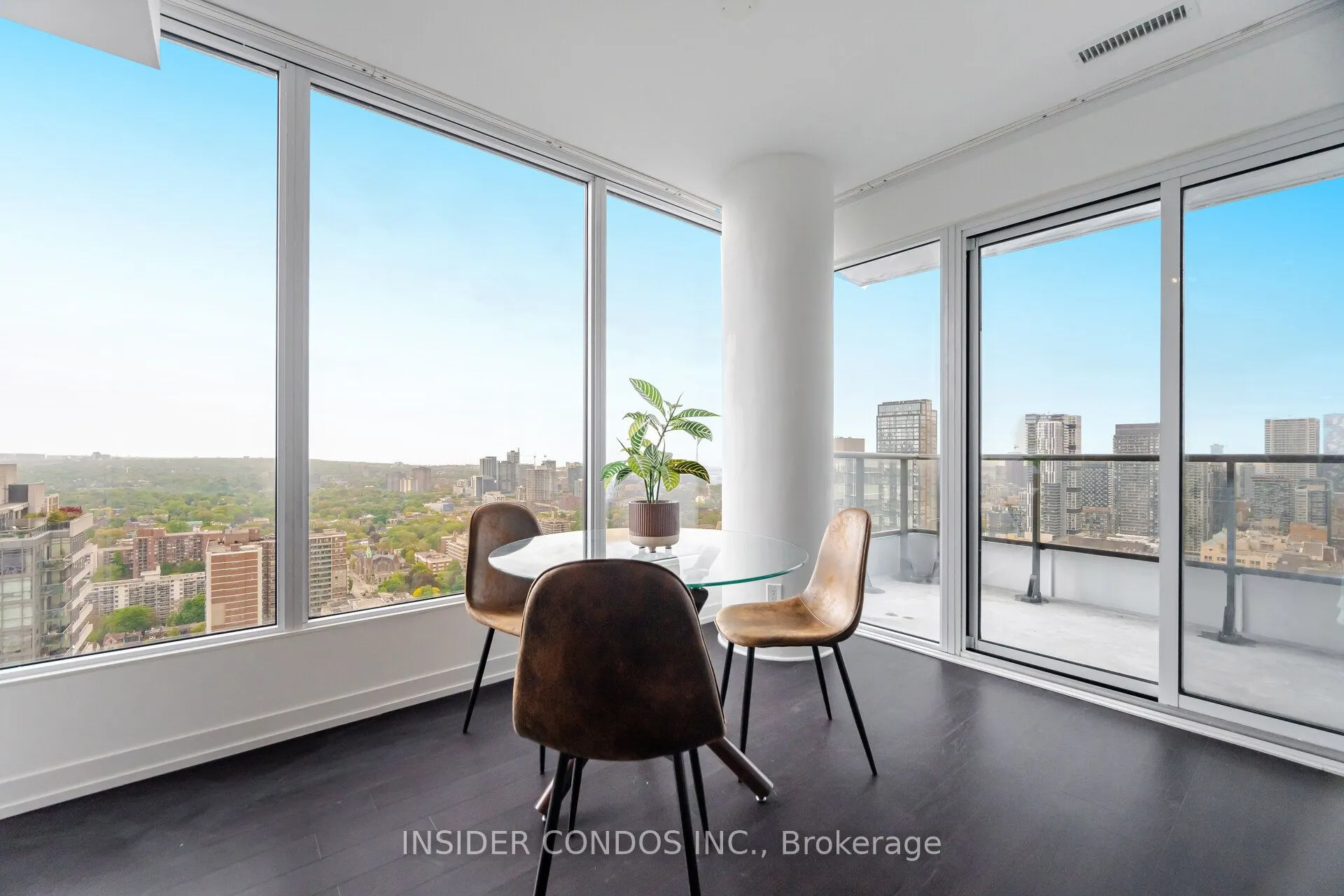 85 Wood Street, #4016