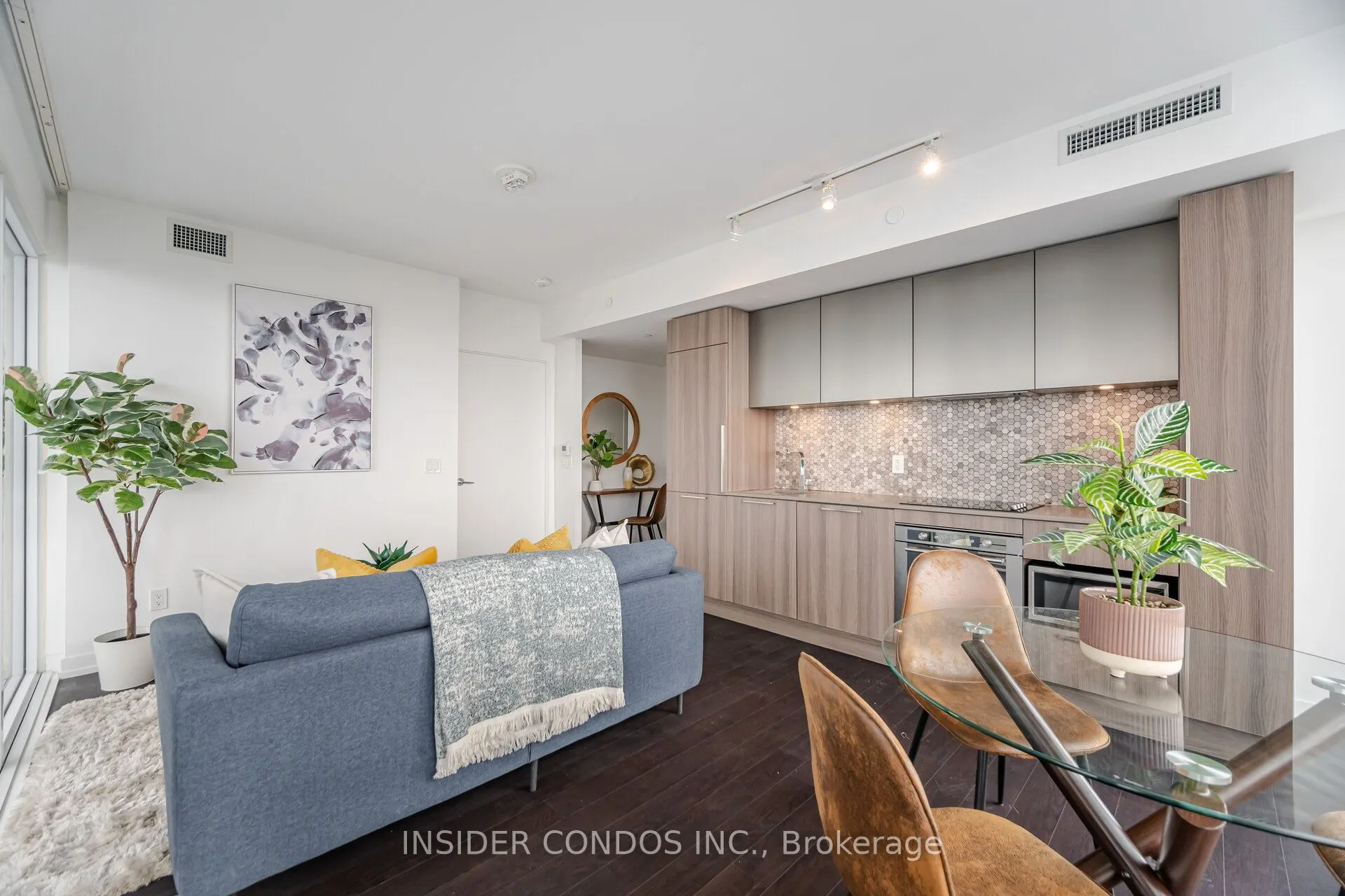 85 Wood Street, #4016