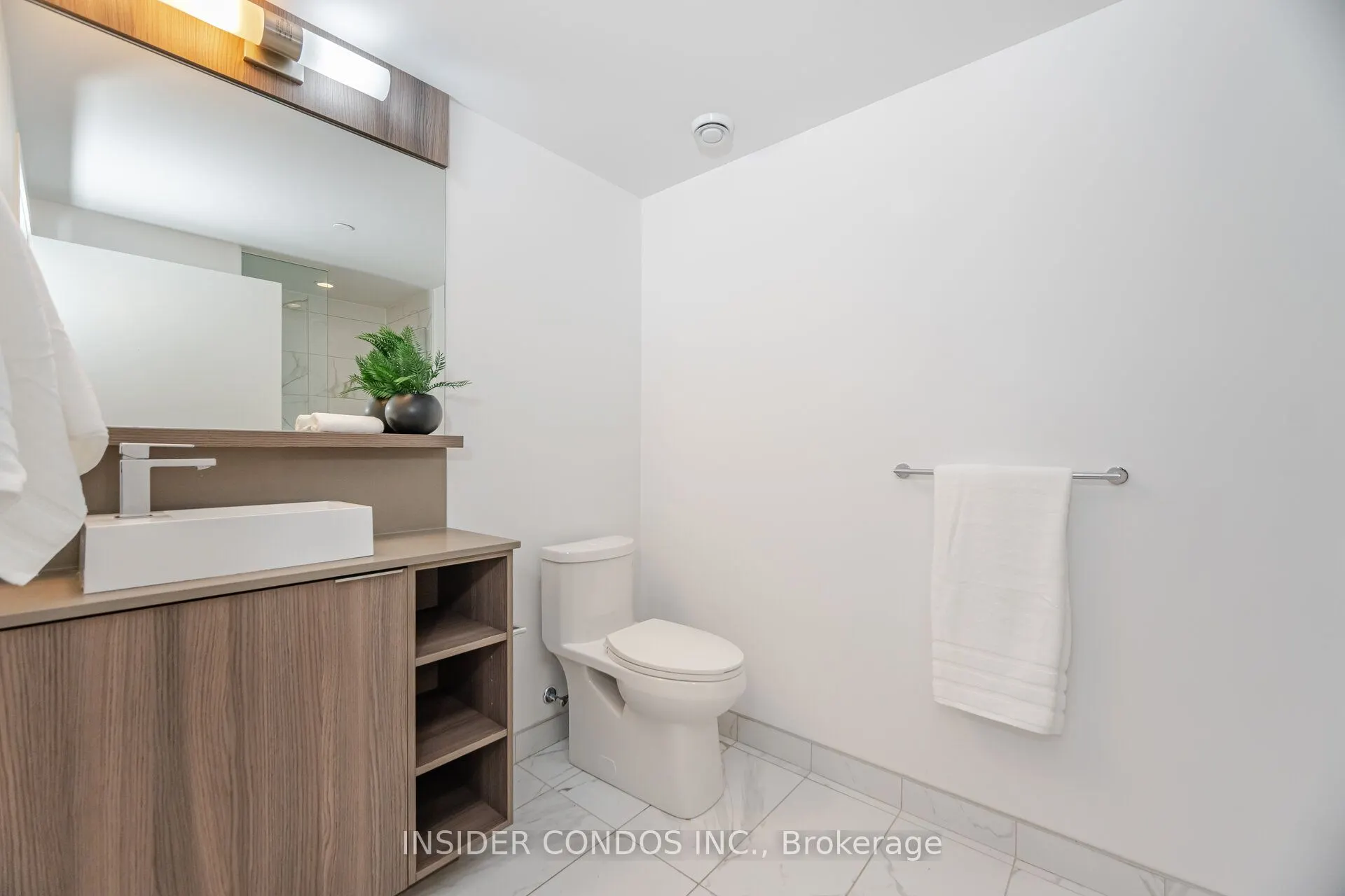 85 Wood Street, #4016