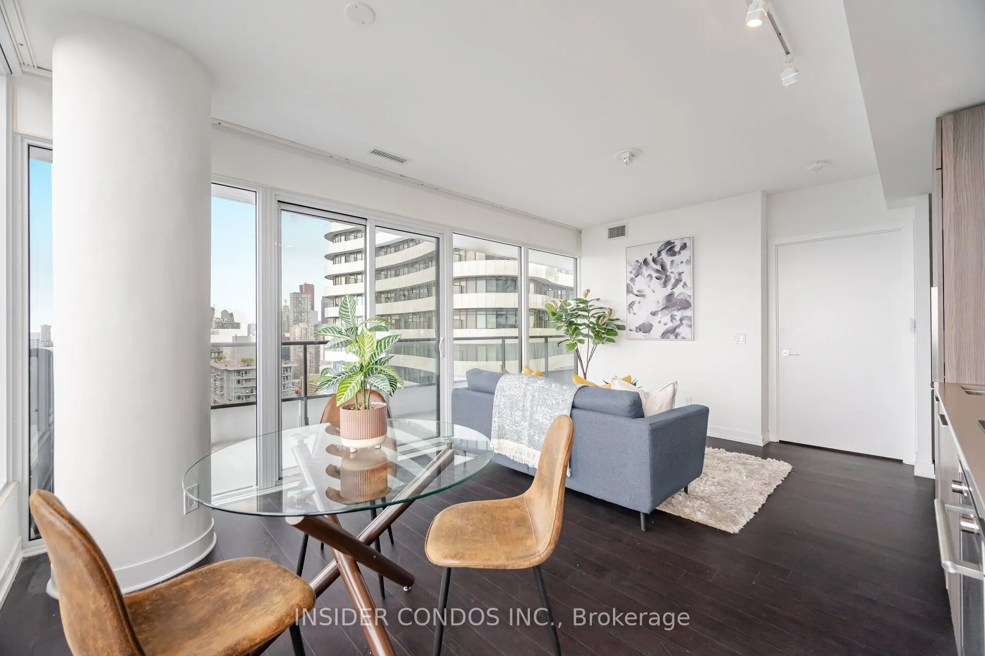85 Wood Street, #4016