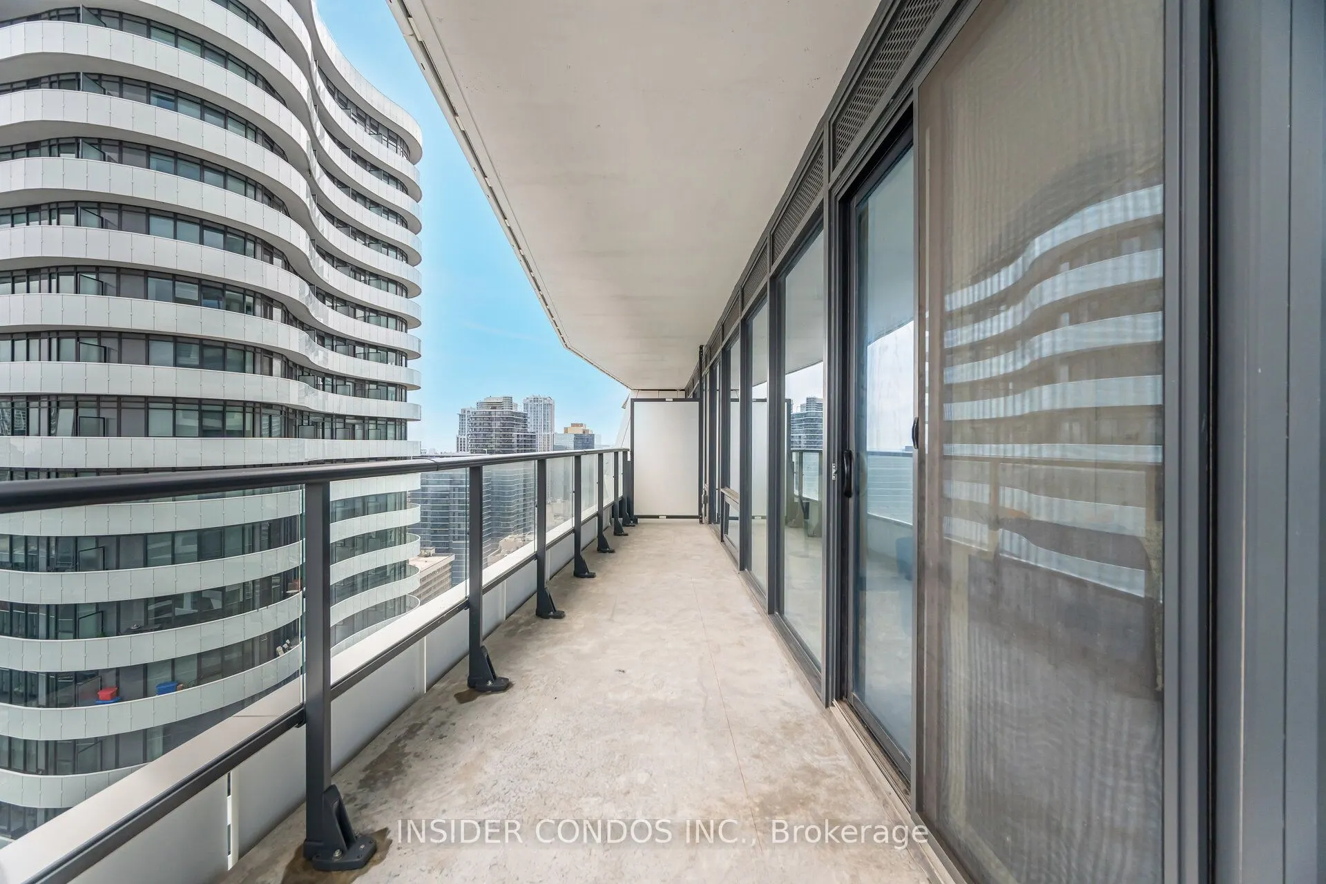 85 Wood Street, #4016
