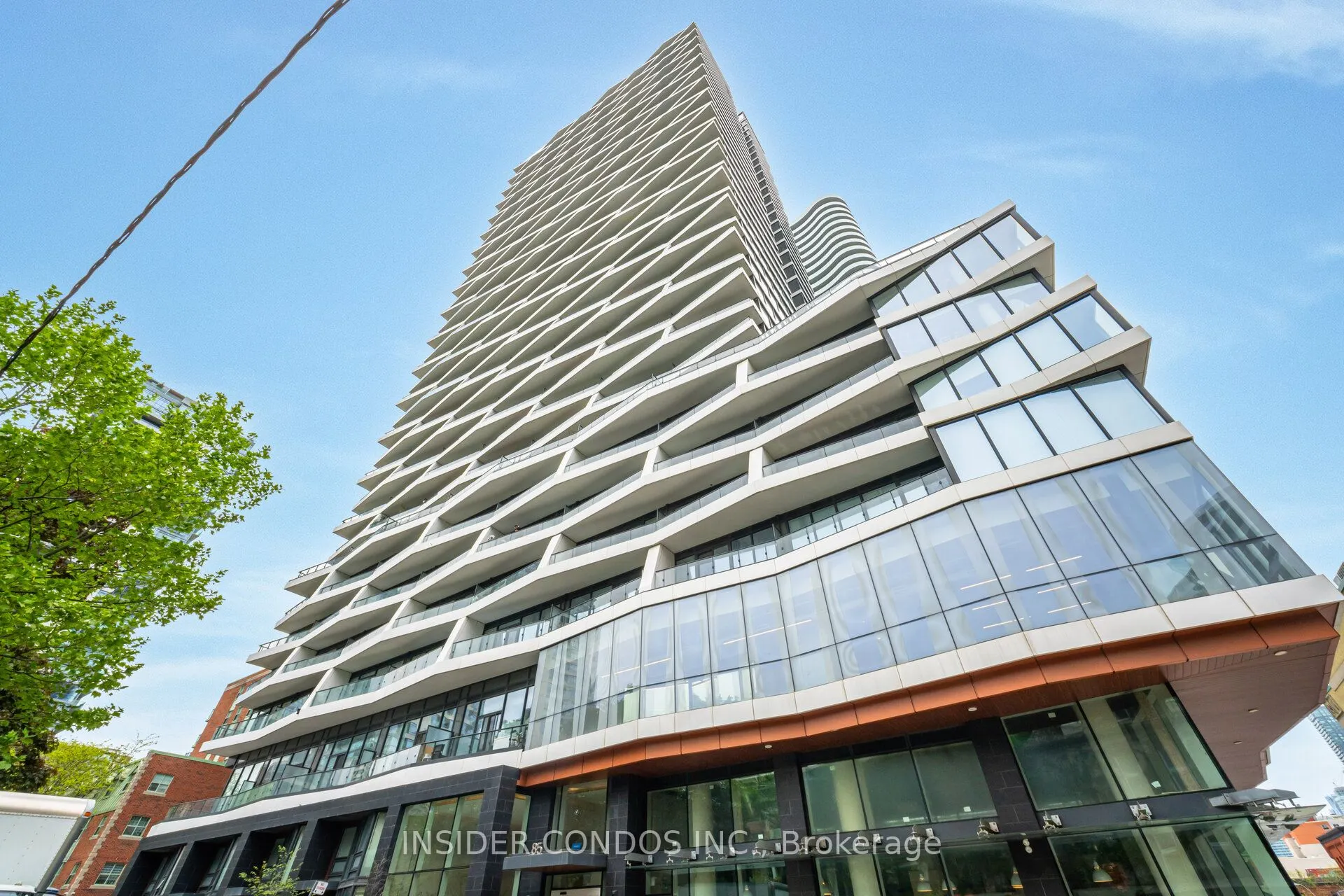 85 Wood Street, #4016