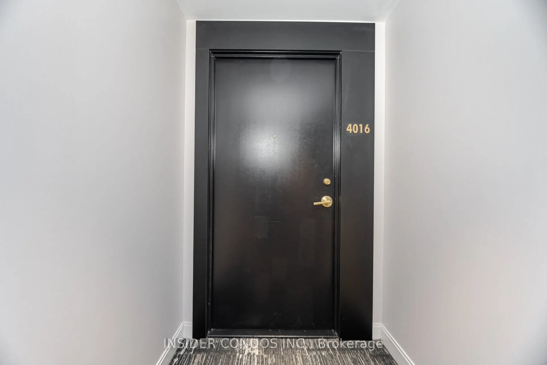 85 Wood Street, #4016
