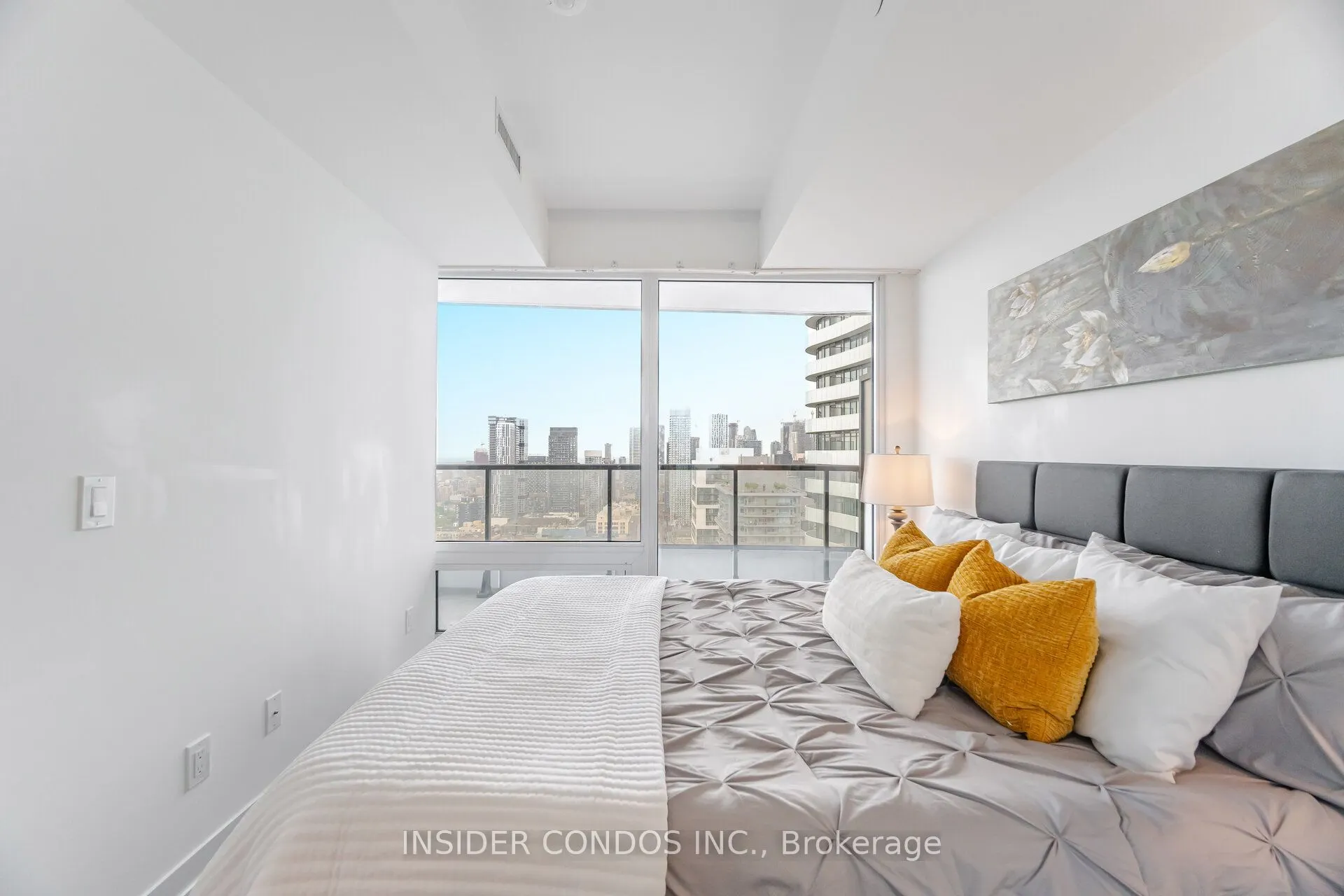 85 Wood Street, #4016