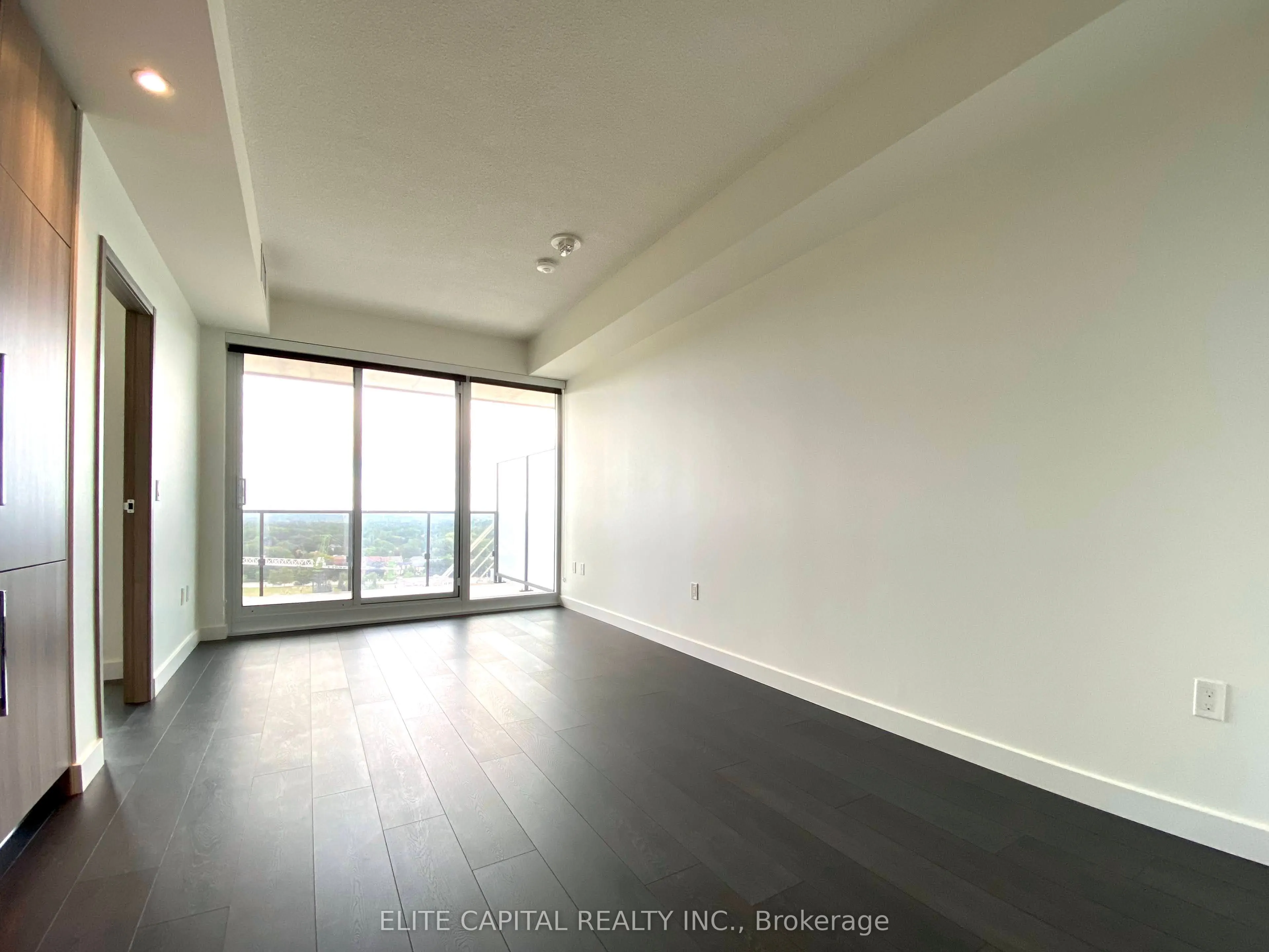 85 McMahon Drive, #1710