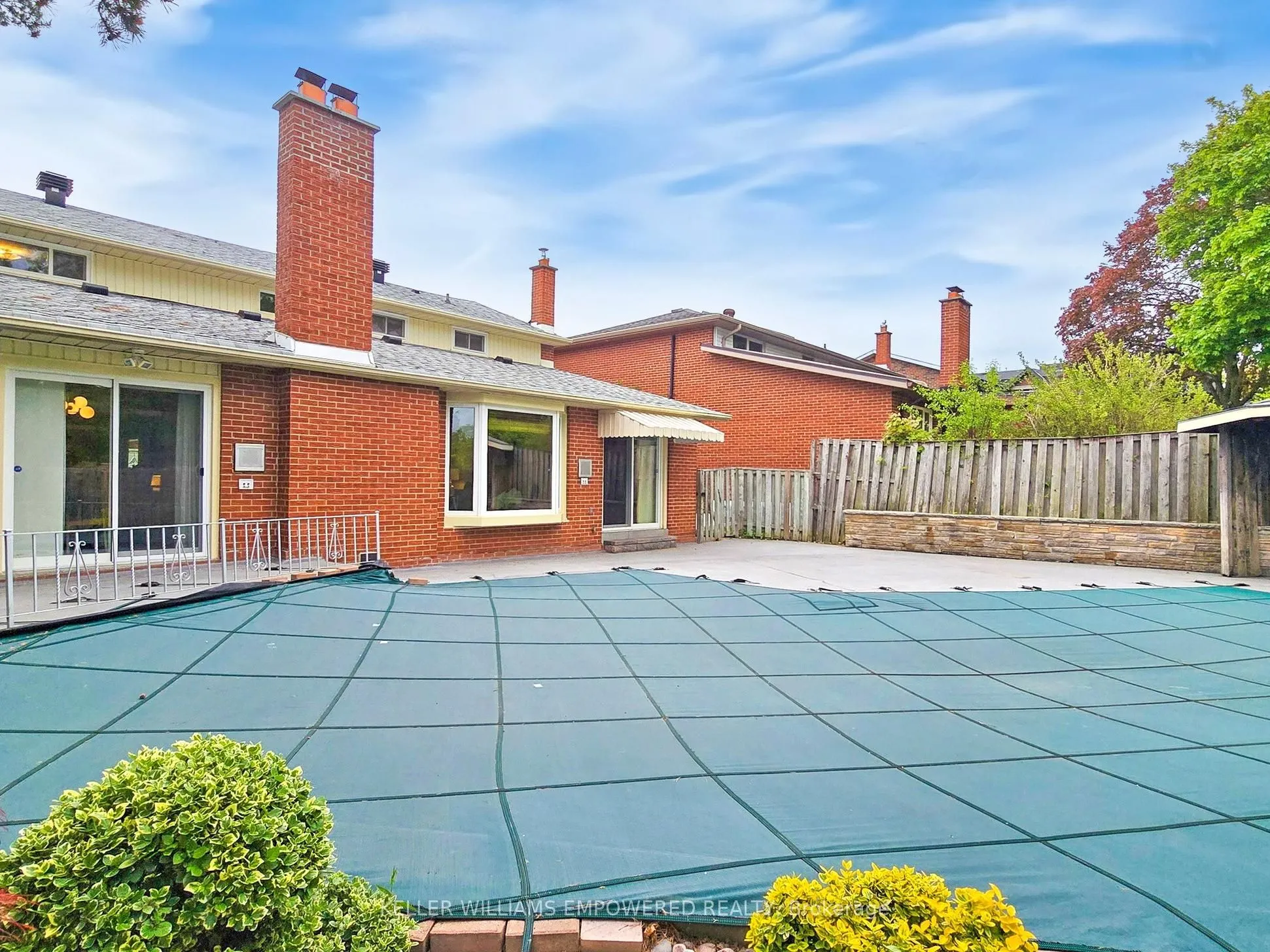 694 Conacher Drive