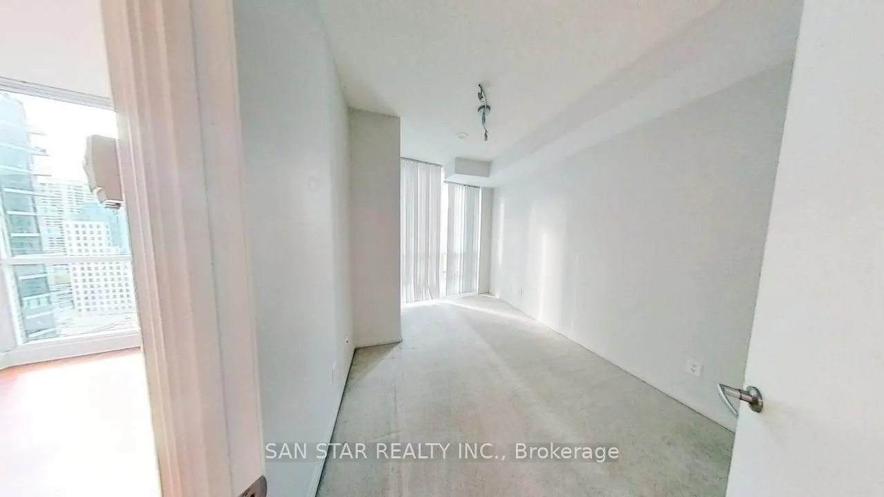 16 Yonge Street, #2201