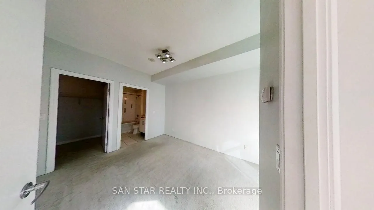 16 Yonge Street, #2201