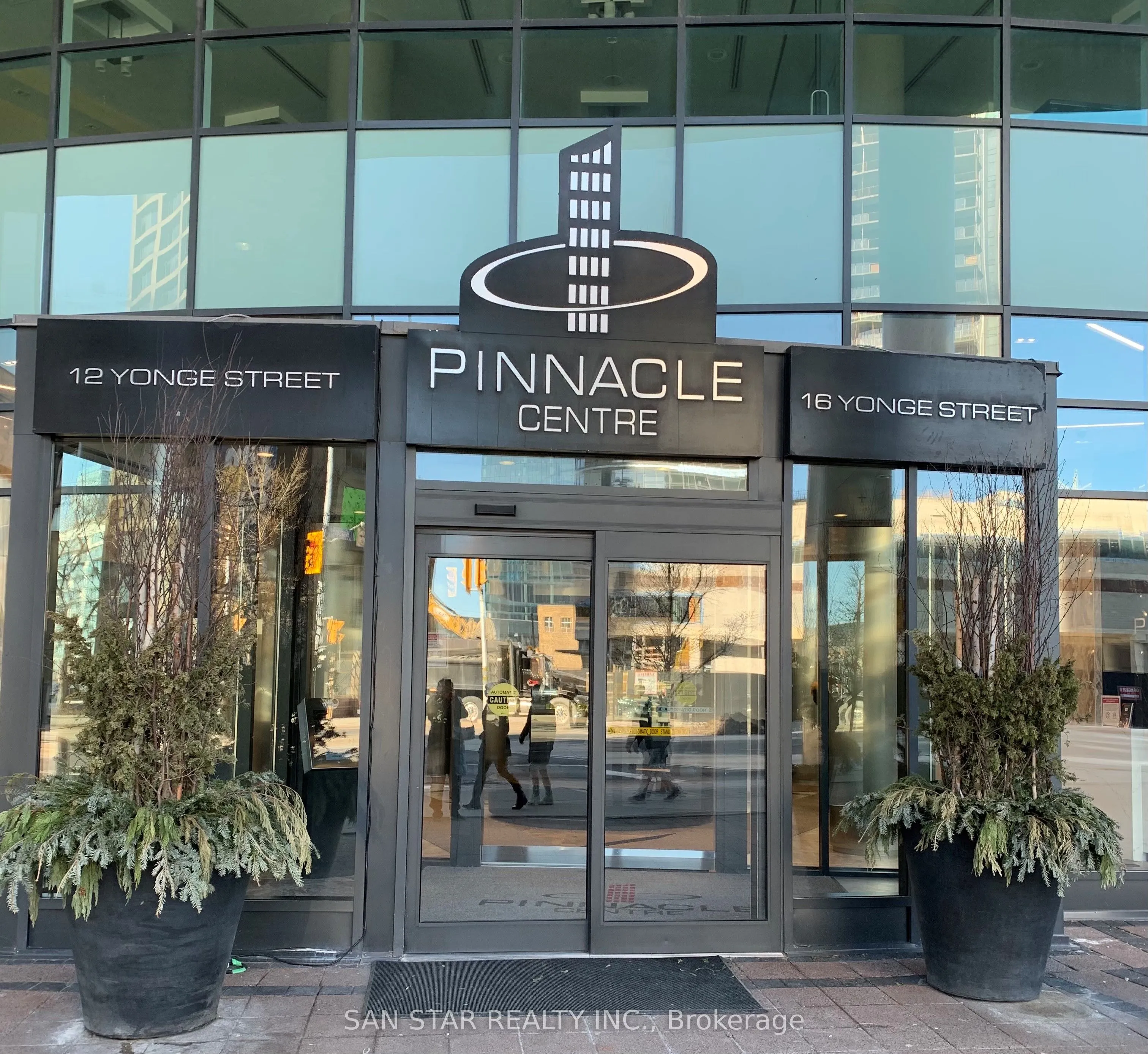 16 Yonge Street, #2201