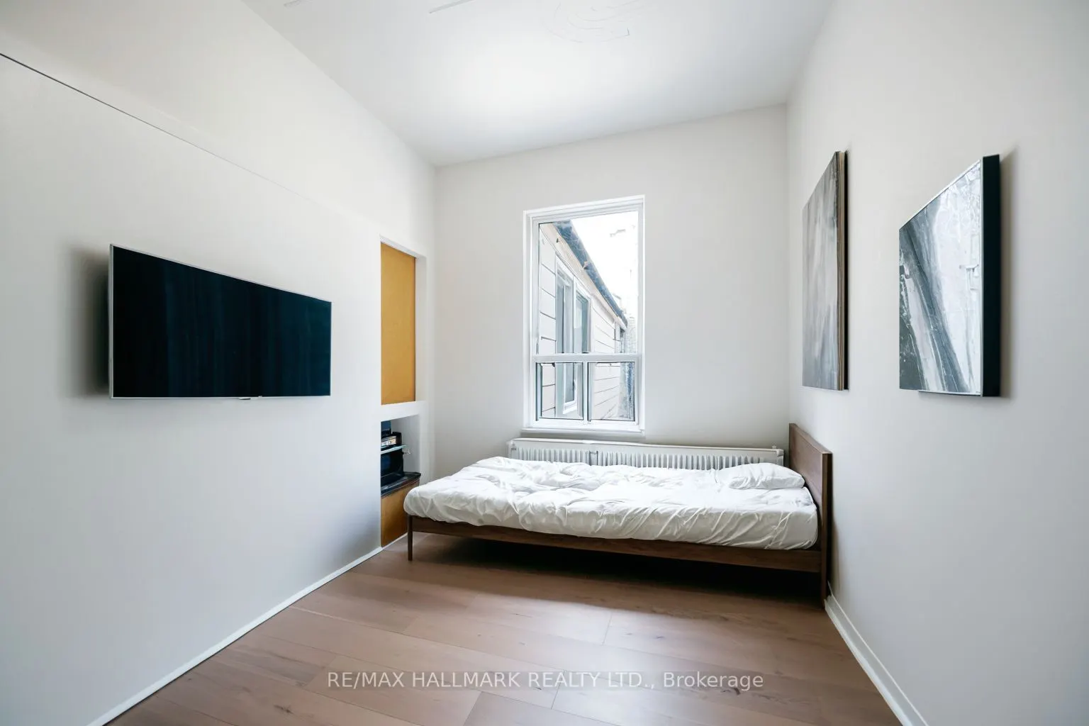 3 Clinton Place