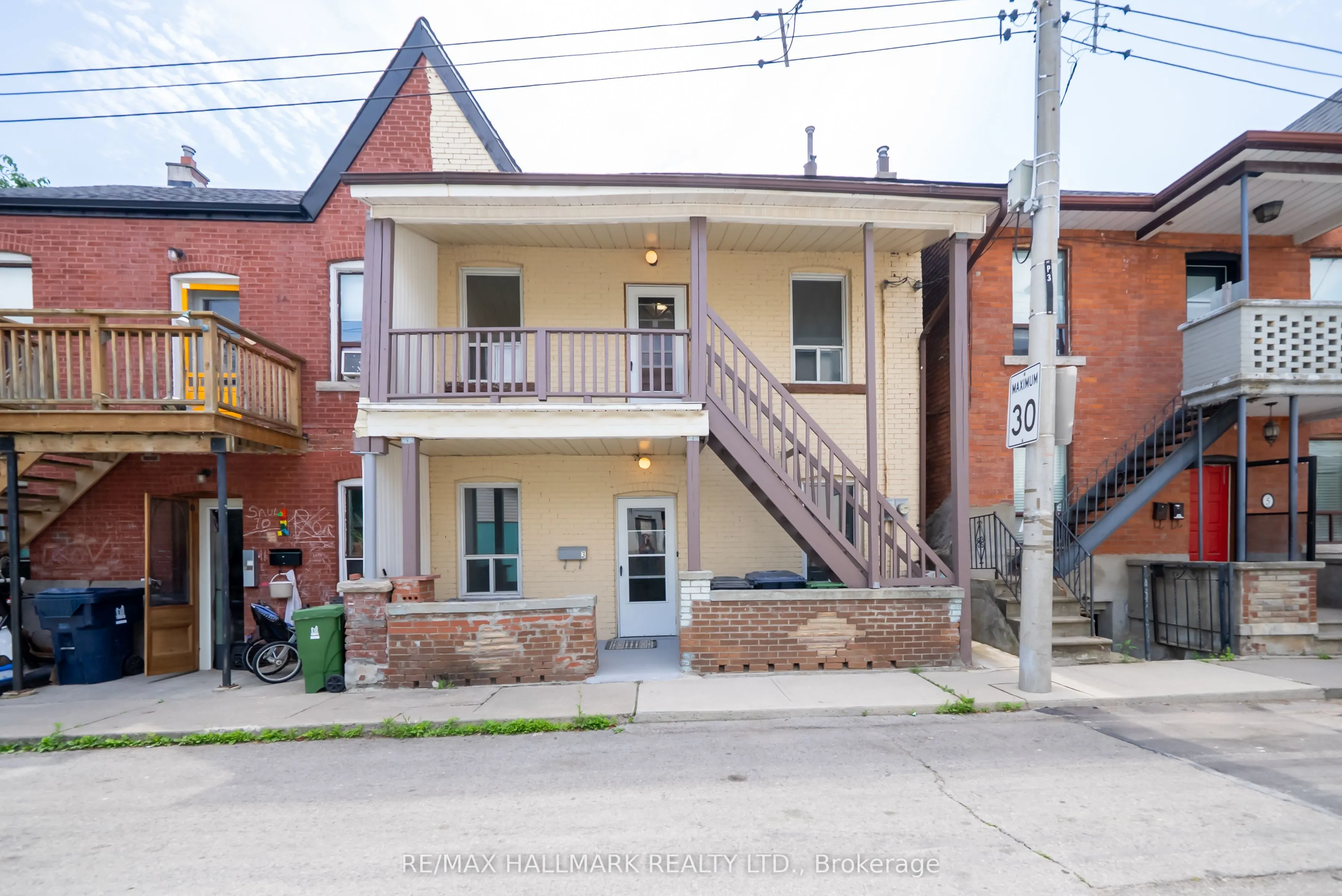 3 Clinton Place