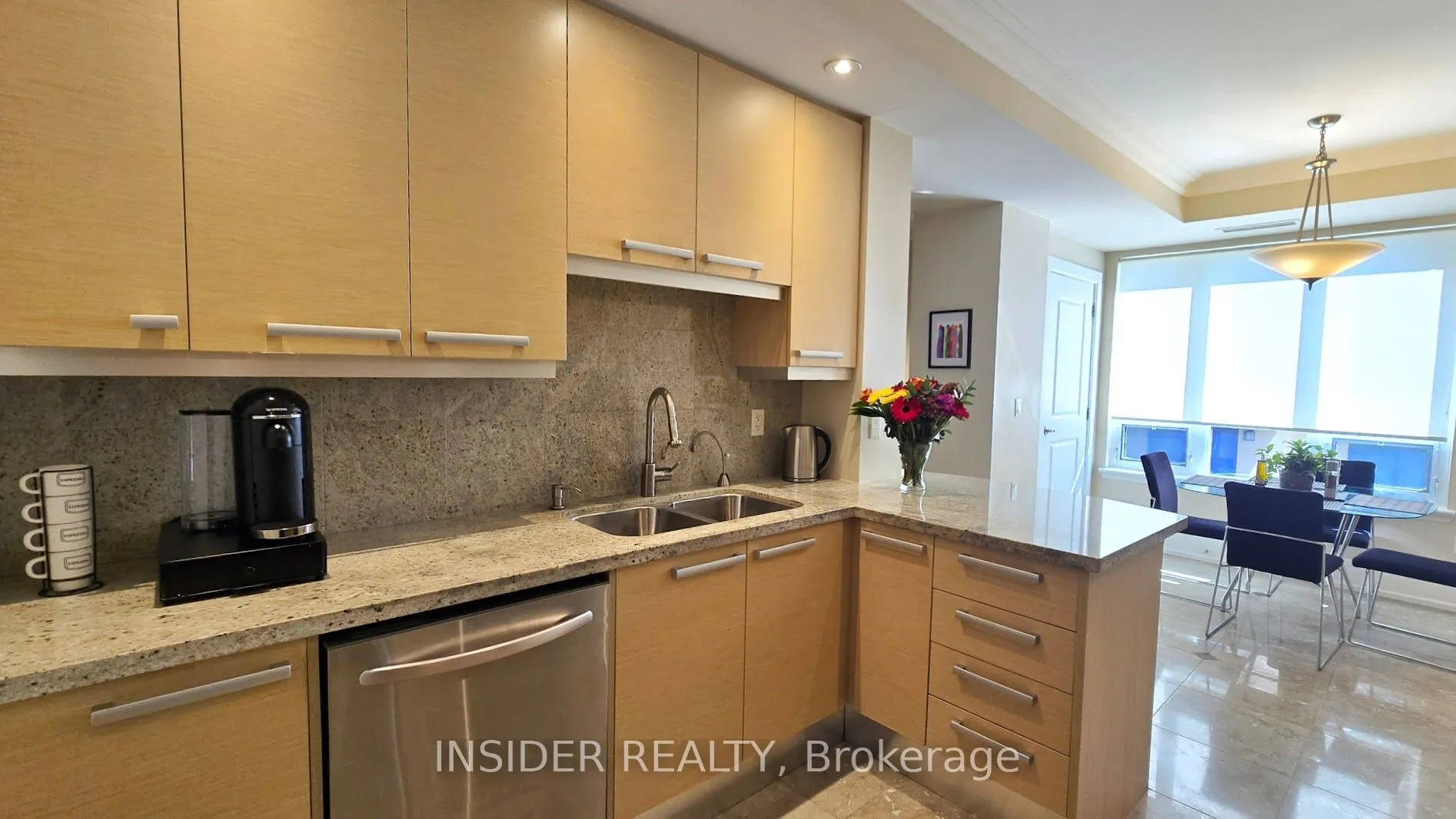 660 Sheppard Avenue E, #305