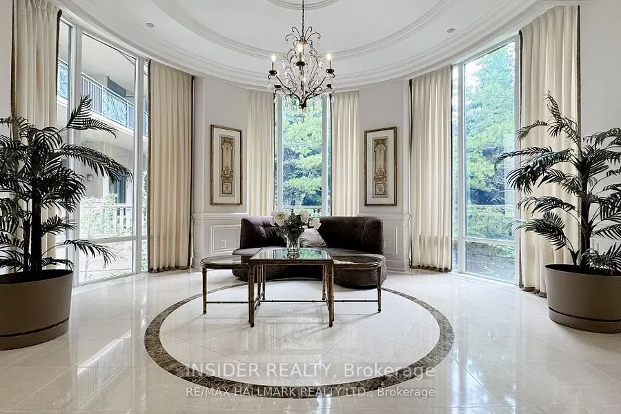660 Sheppard Avenue E, #305
